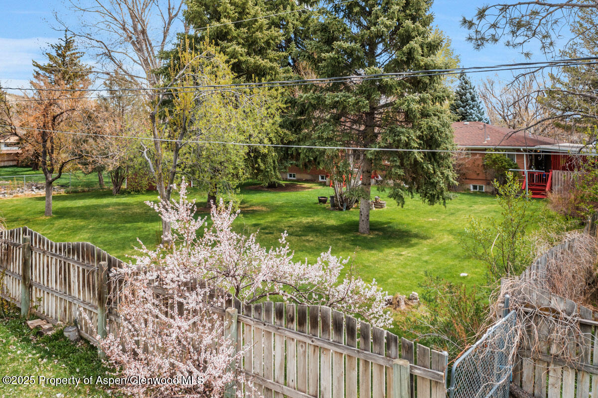 590 Steele Street Property Photo 81