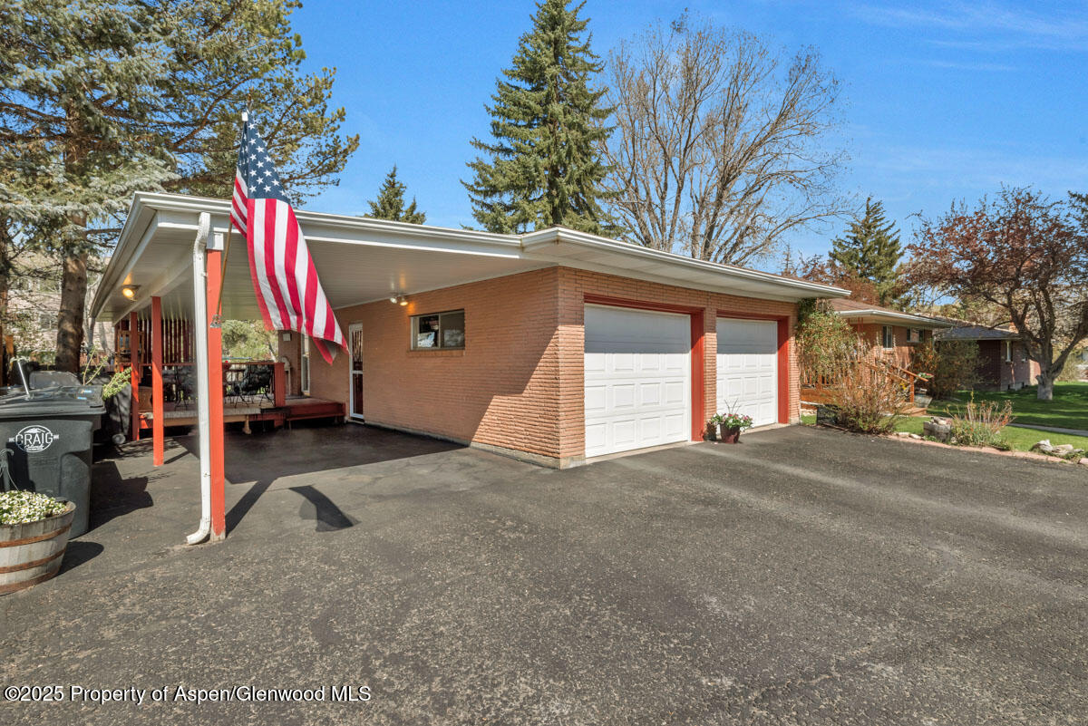 590 Steele Street Property Photo 88