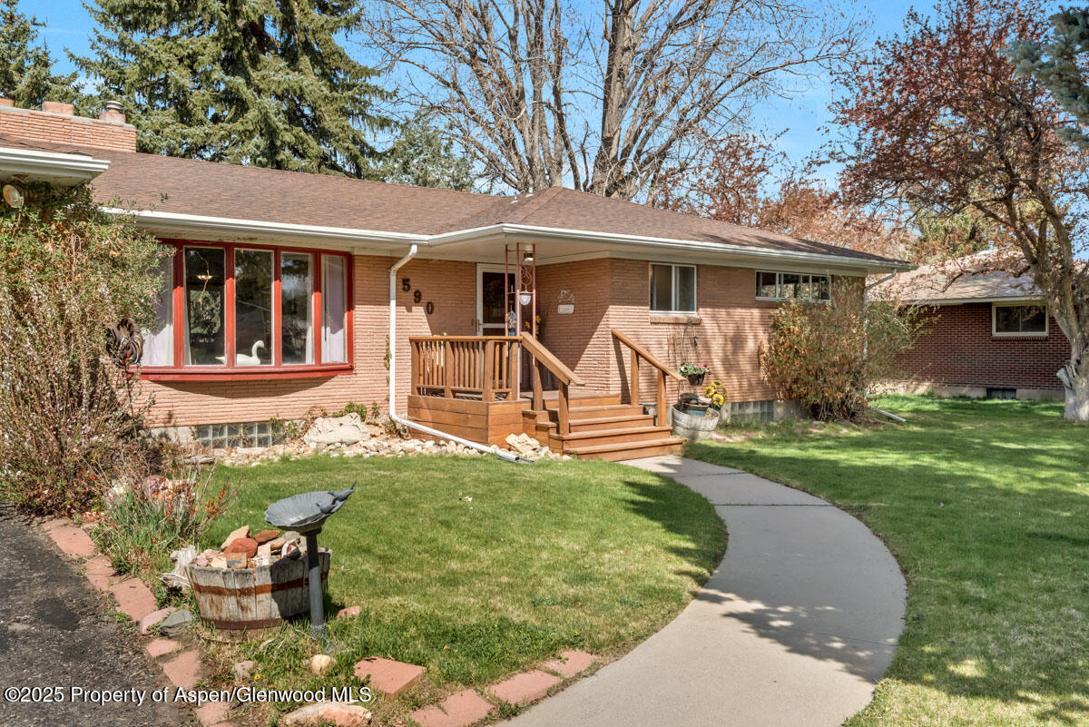 590 Steele Street Property Photo 89