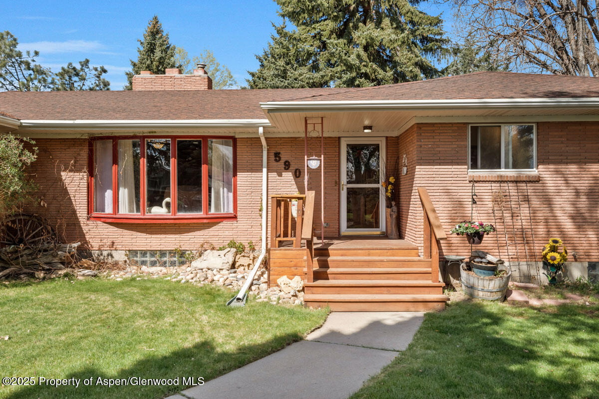 590 Steele Street Property Photo 90