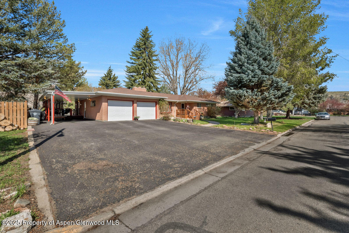 590 Steele Street Property Photo 99
