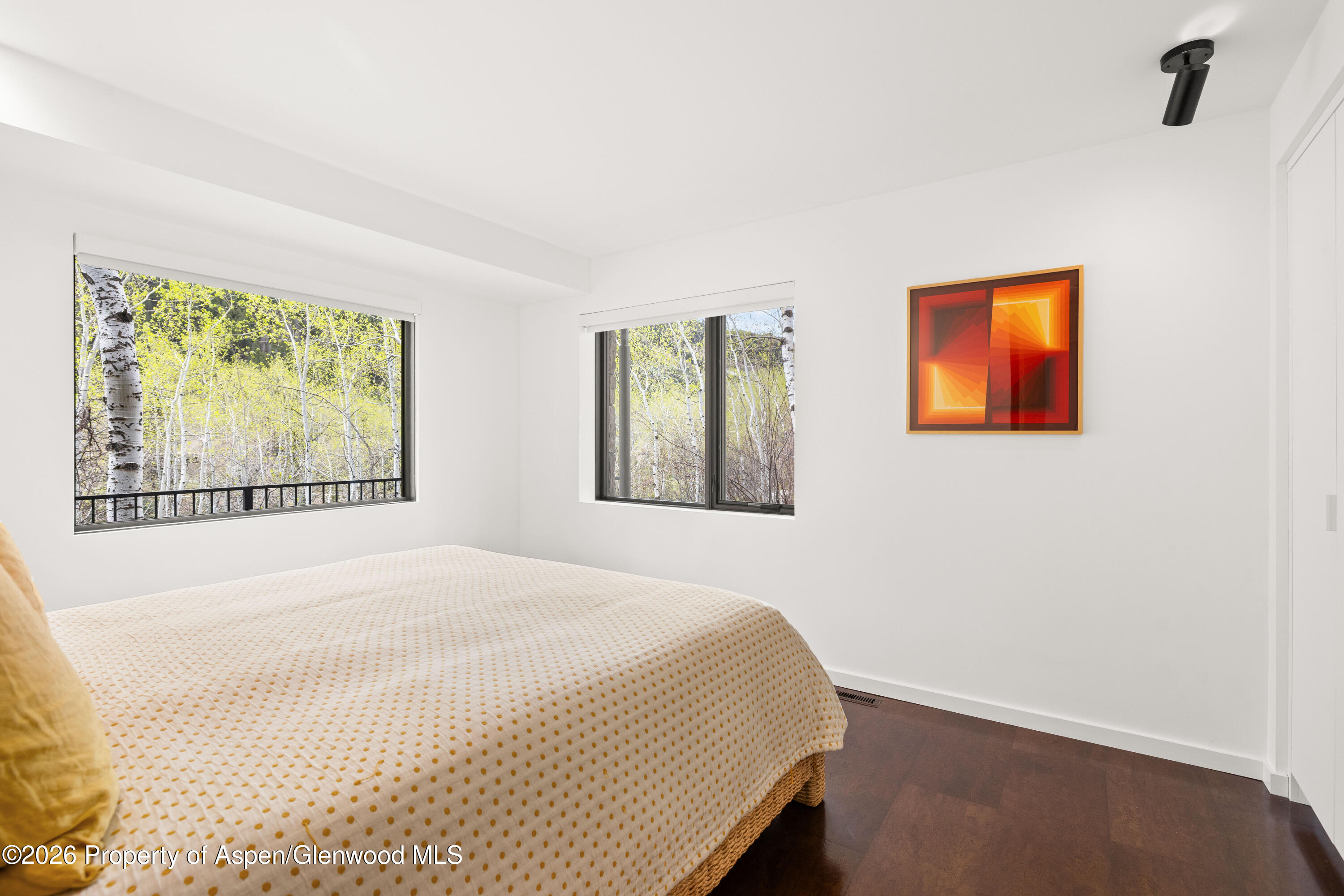 284 Eastwood Drive Property Photo 23