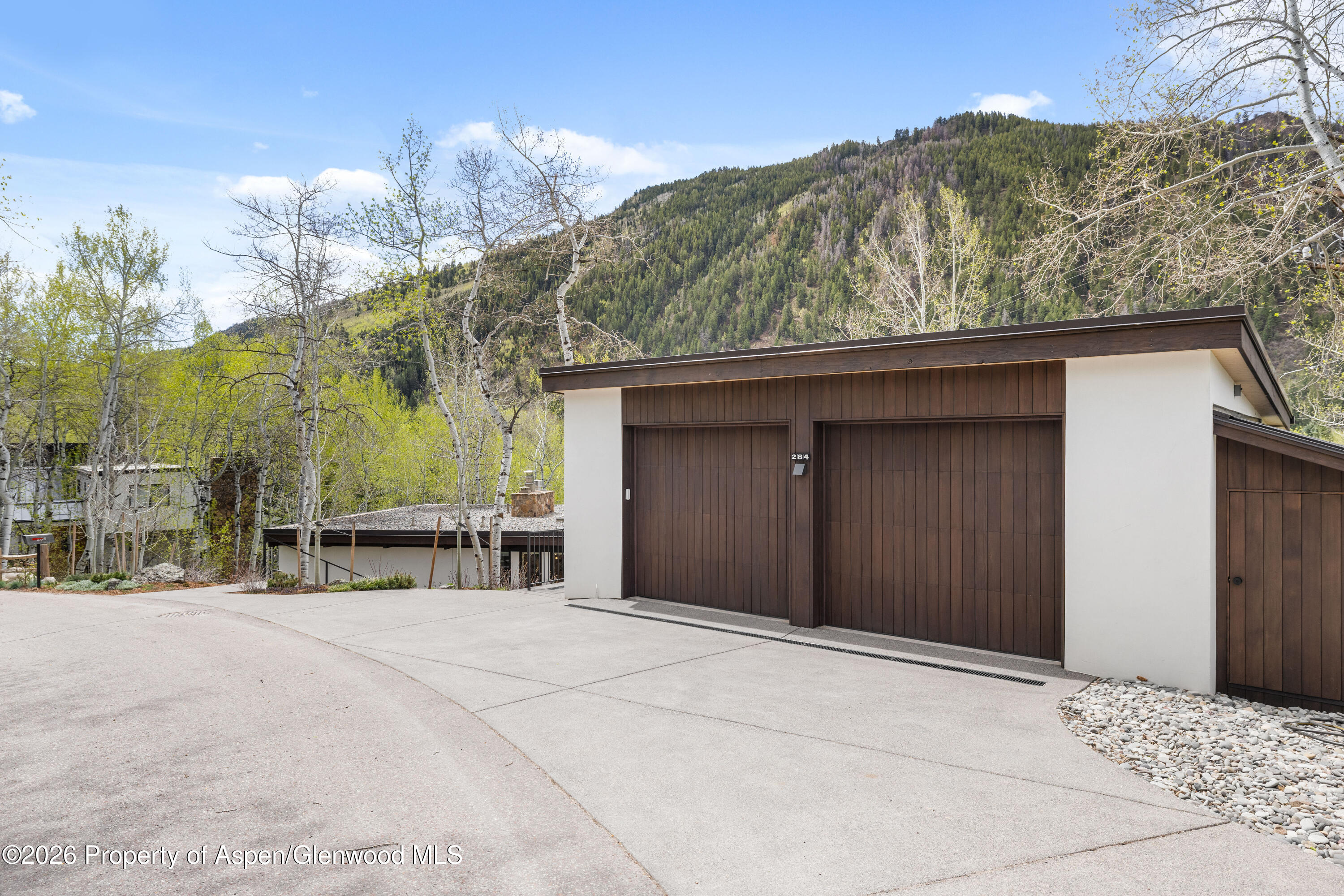 284 Eastwood Drive Property Photo 25