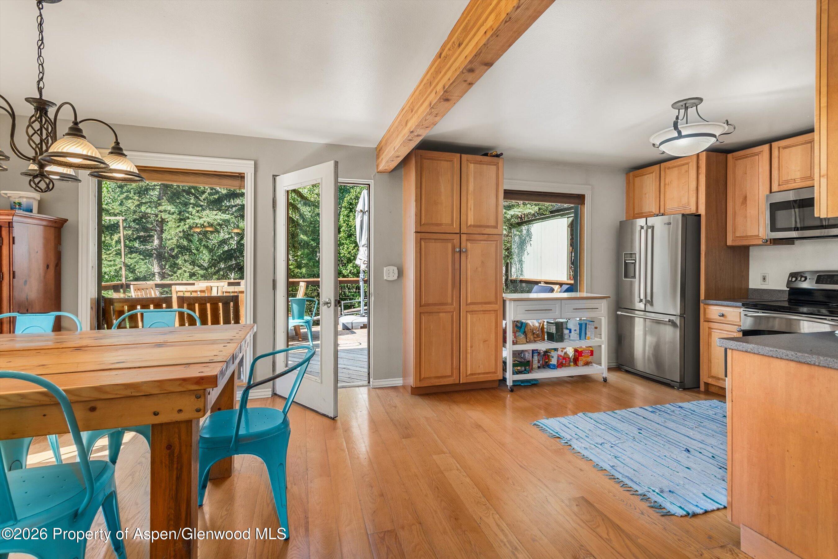 357 Elk Mountain Drive Property Photo 12