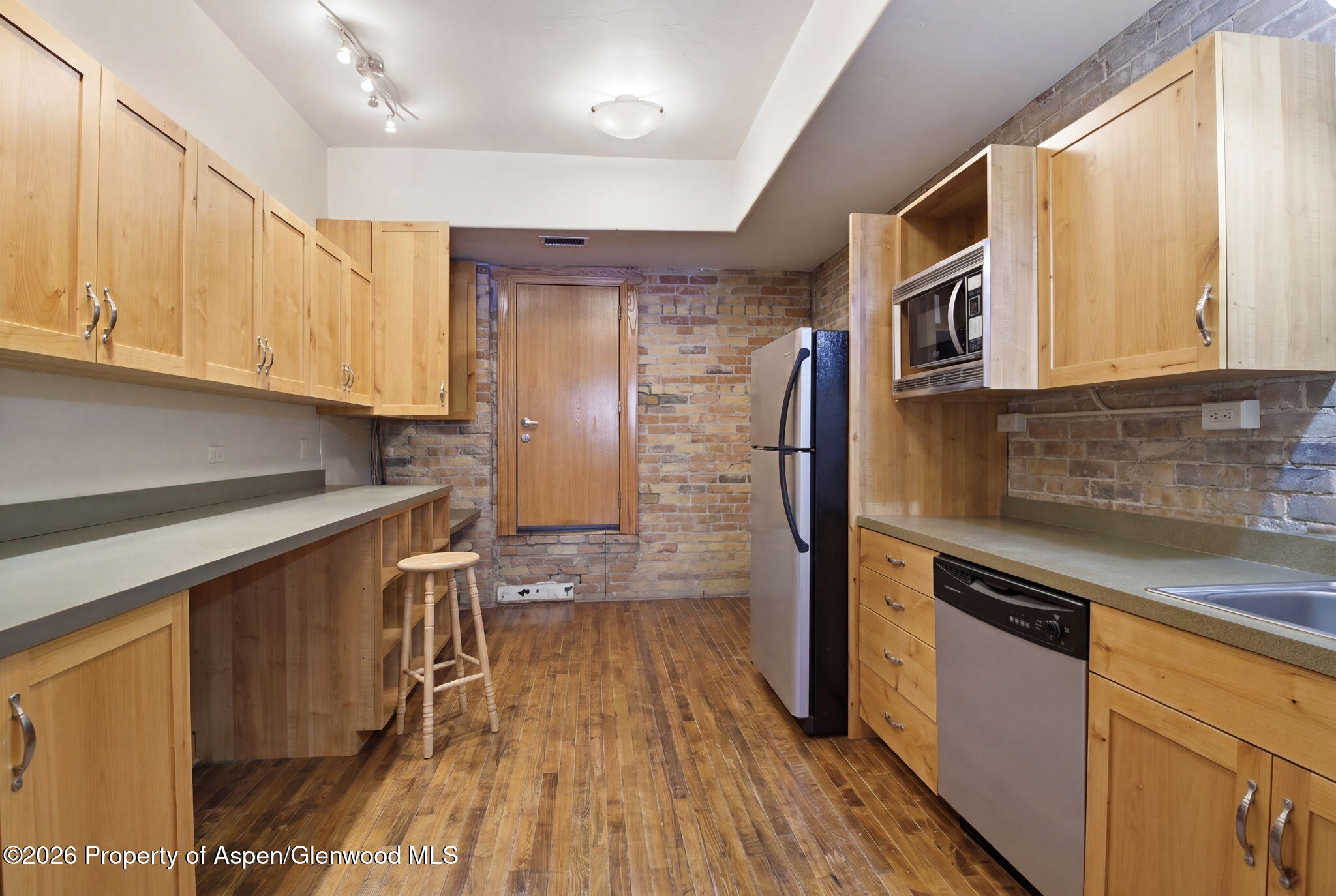 713 Cooper Avenue Property Photo 24