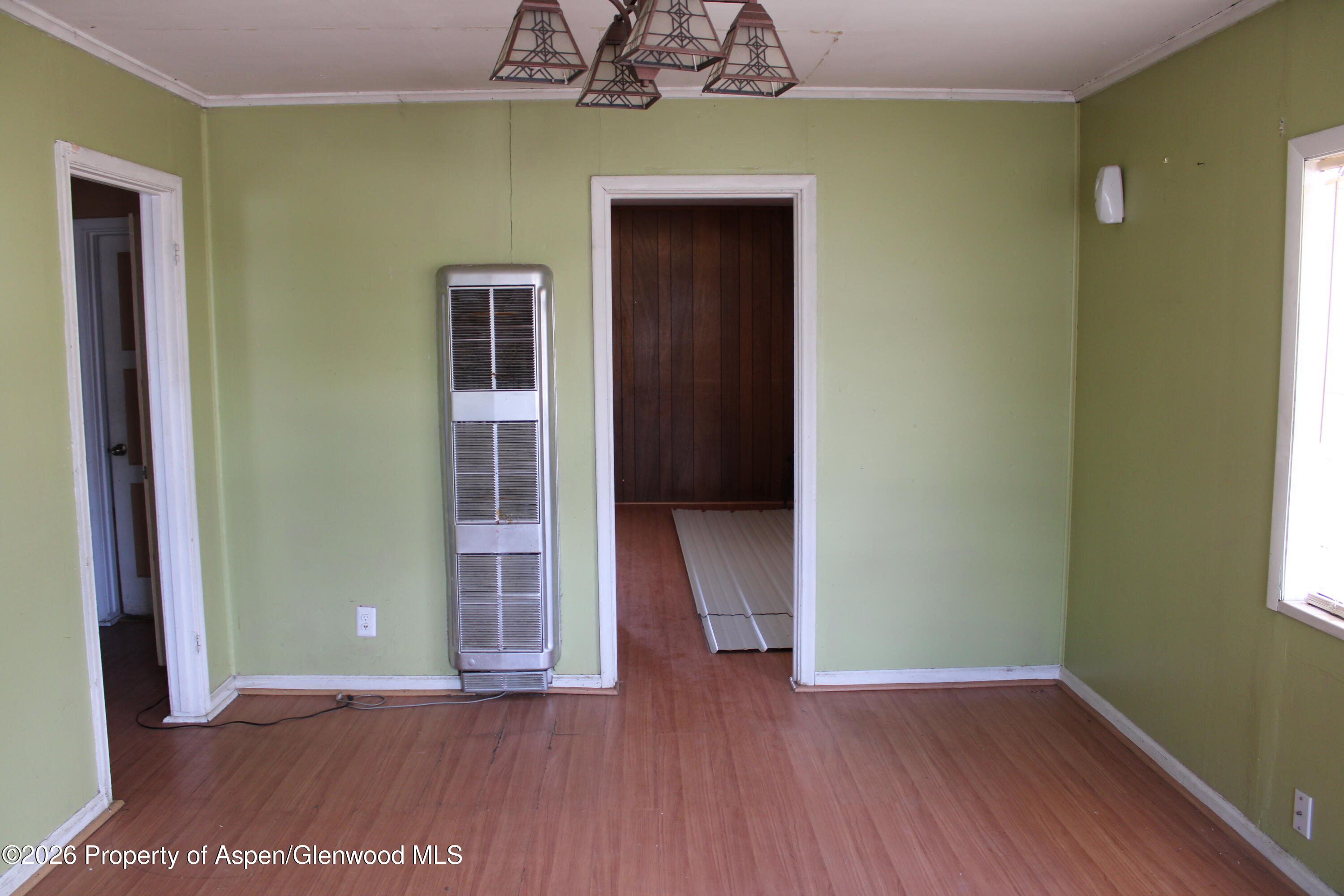302 W Main Street Property Photo 6