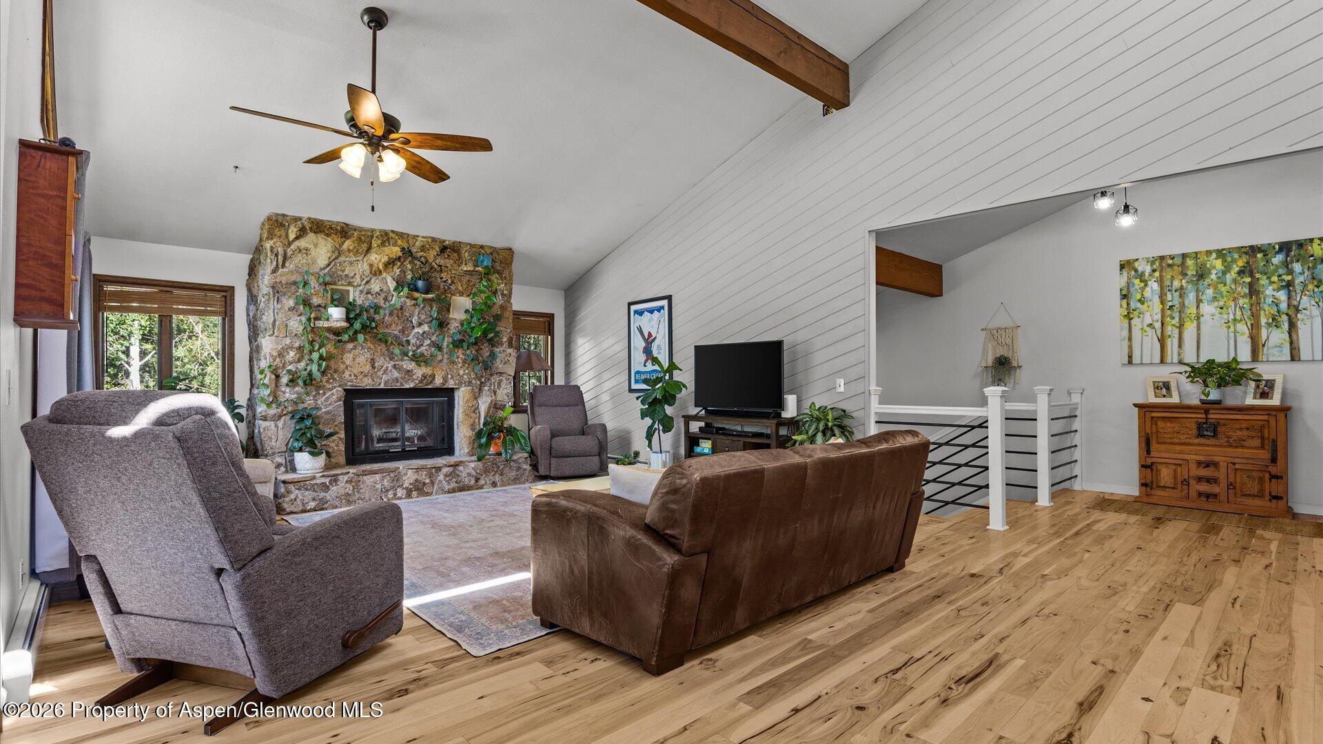 205 Alpine Court Property Photo 4