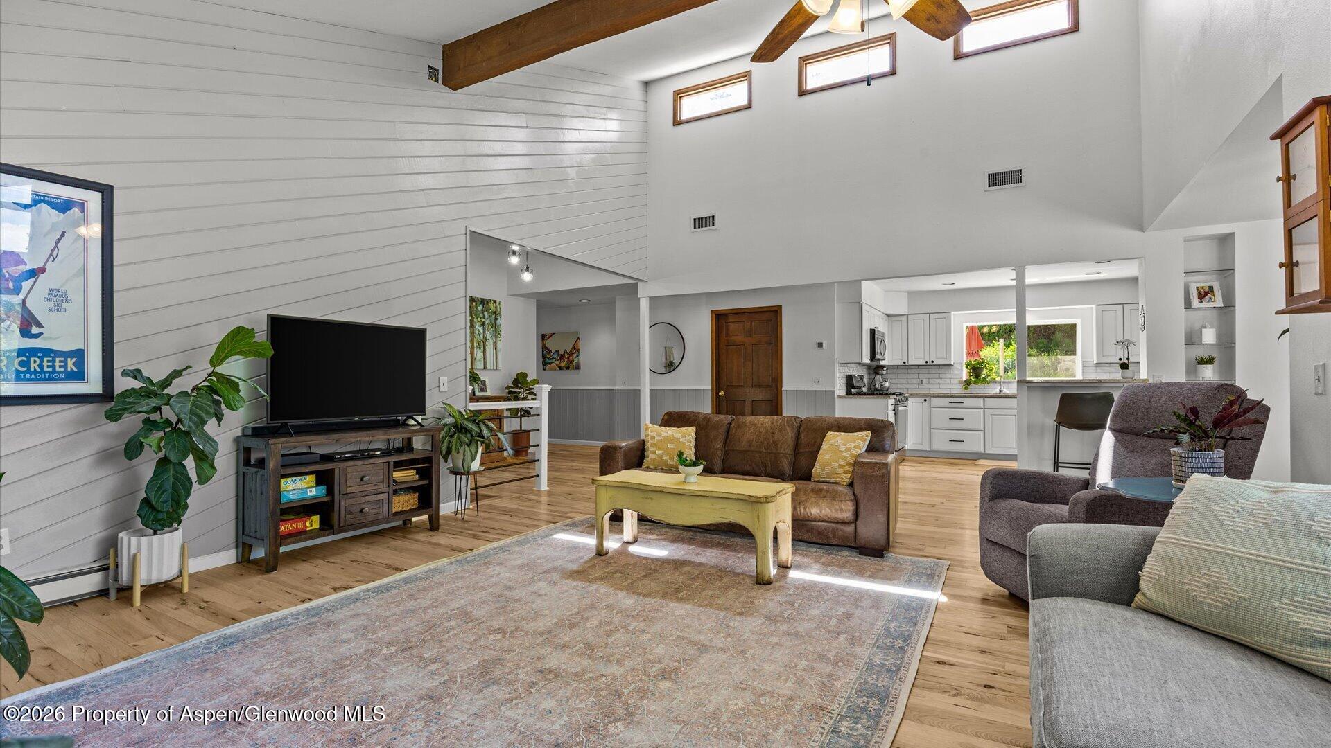 205 Alpine Court Property Photo 6