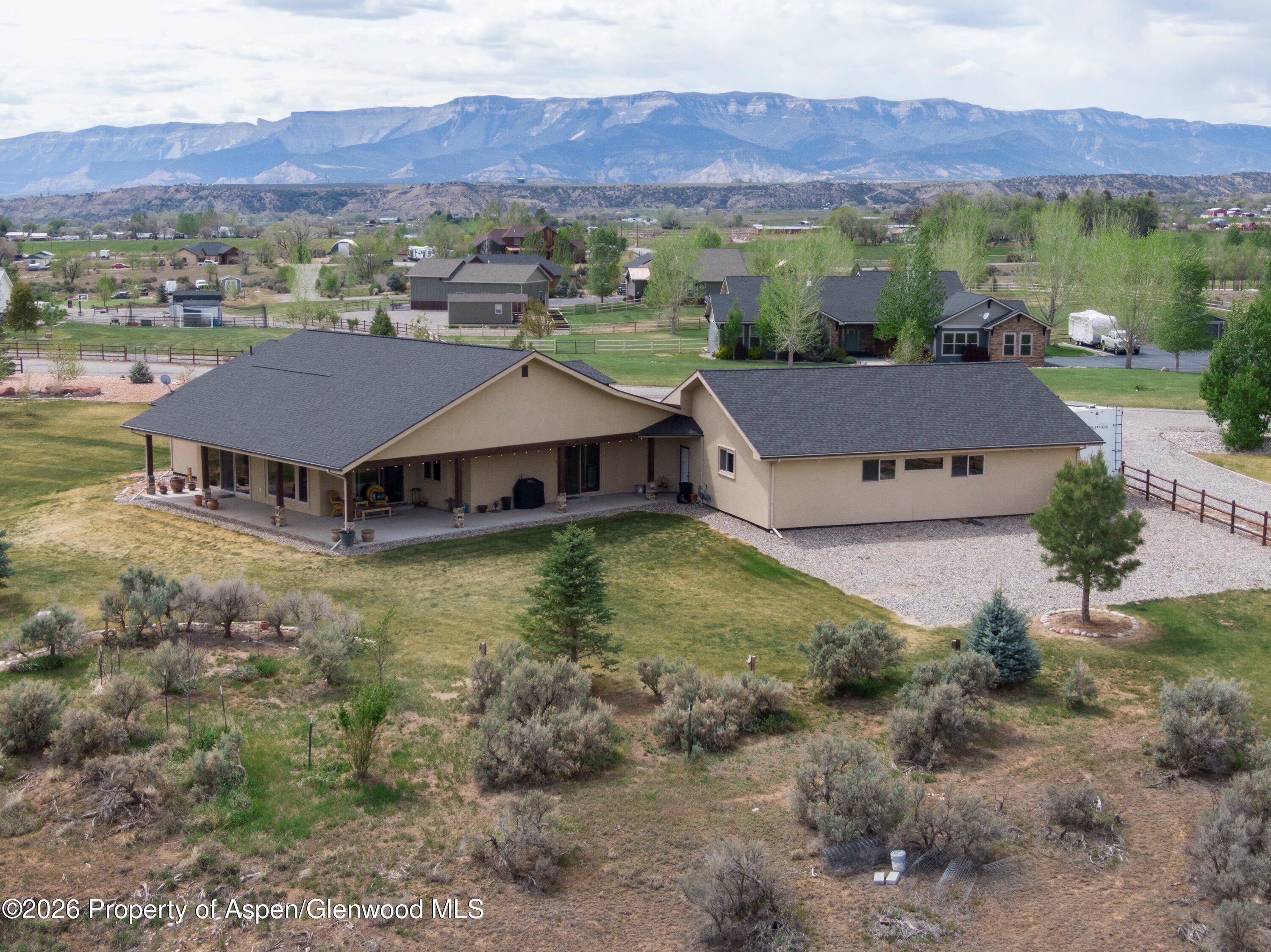 265 S Meadow Drive Property Photo 8