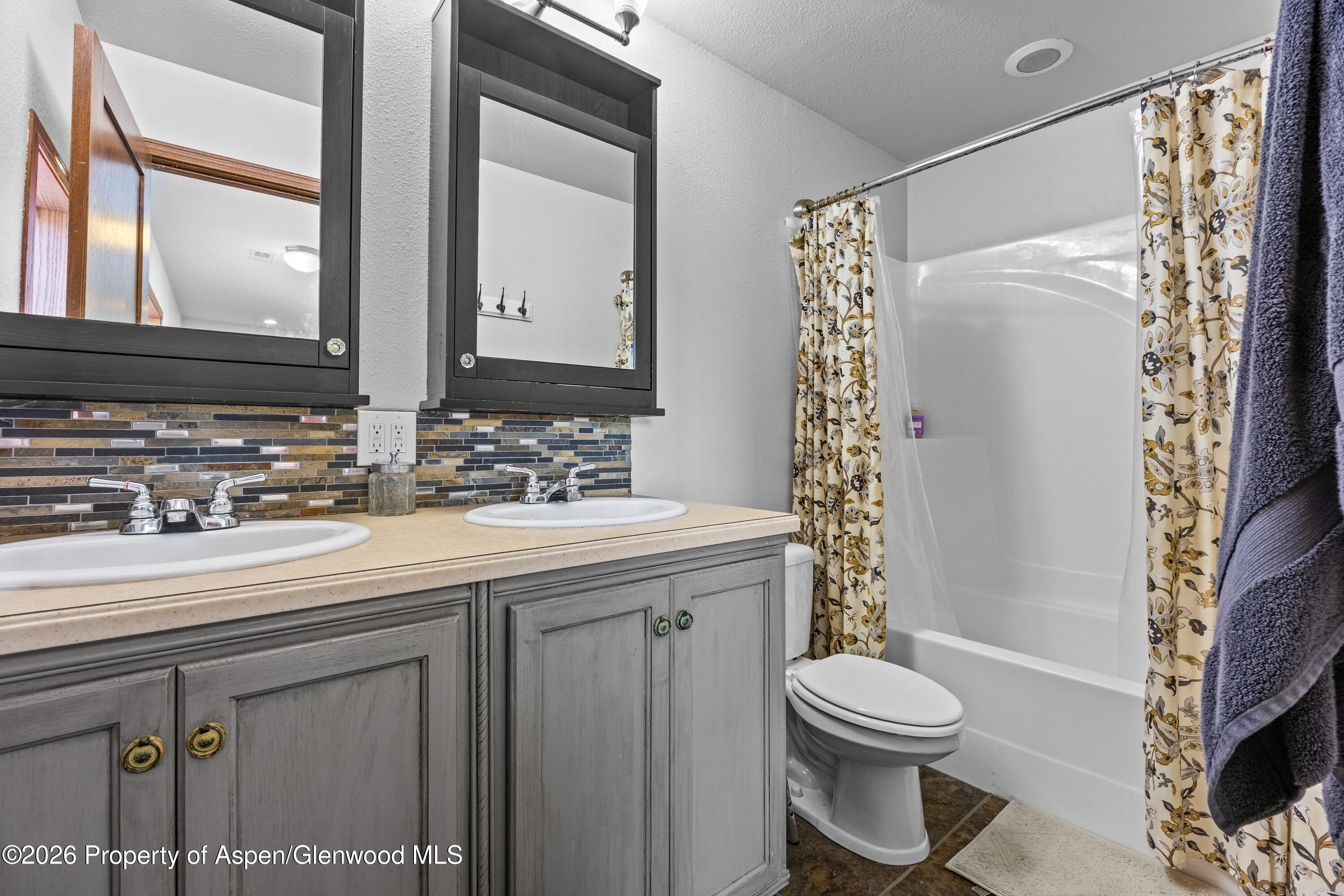 8877 County Road 320 Property Photo 47