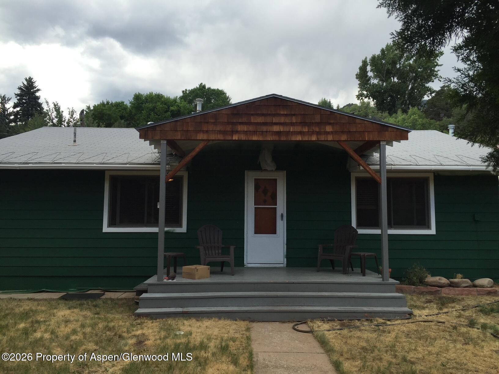 262 Midland Avenue Property Photo 7