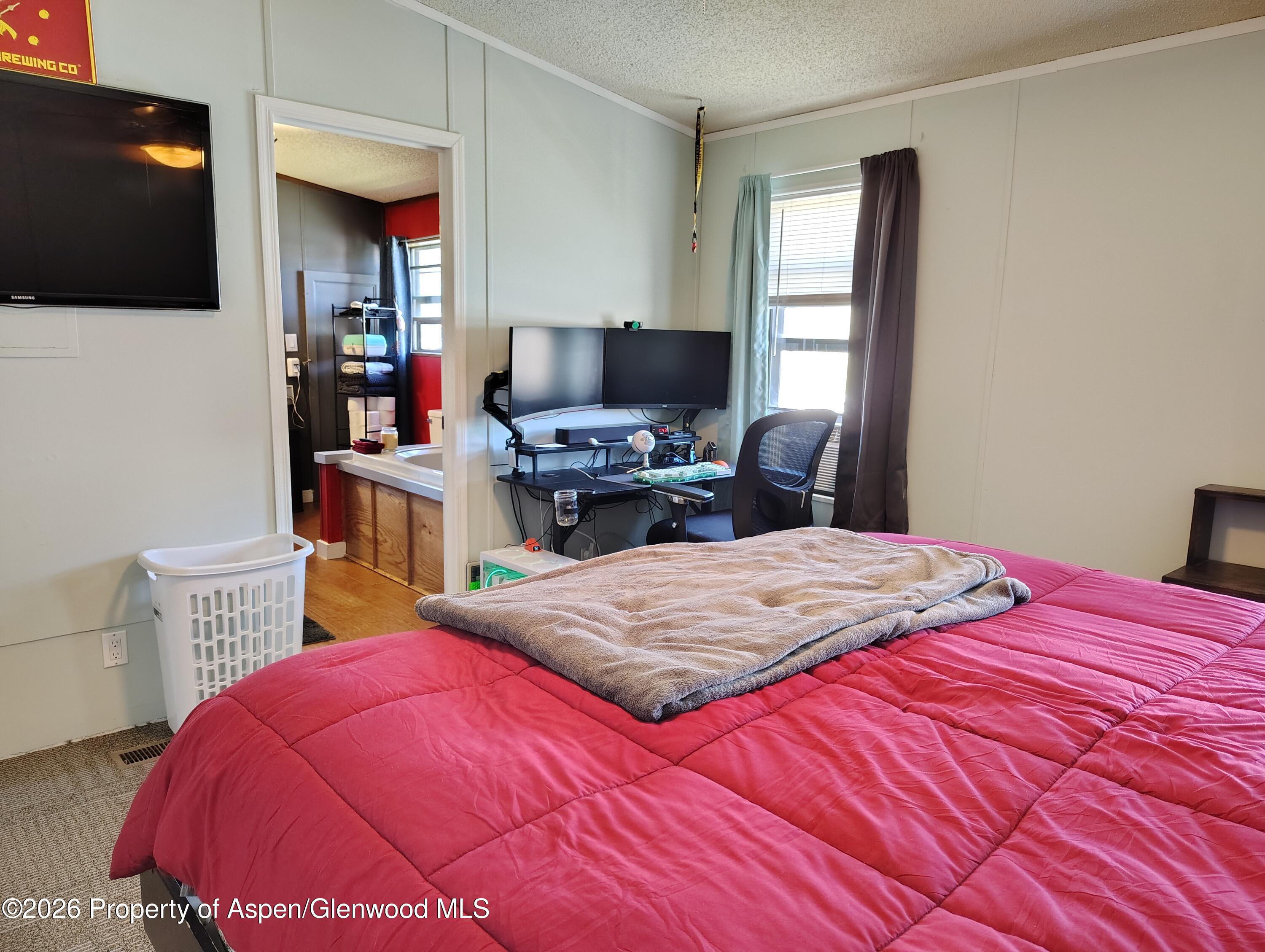 200 W 20th Street #a43 Property Photo 15