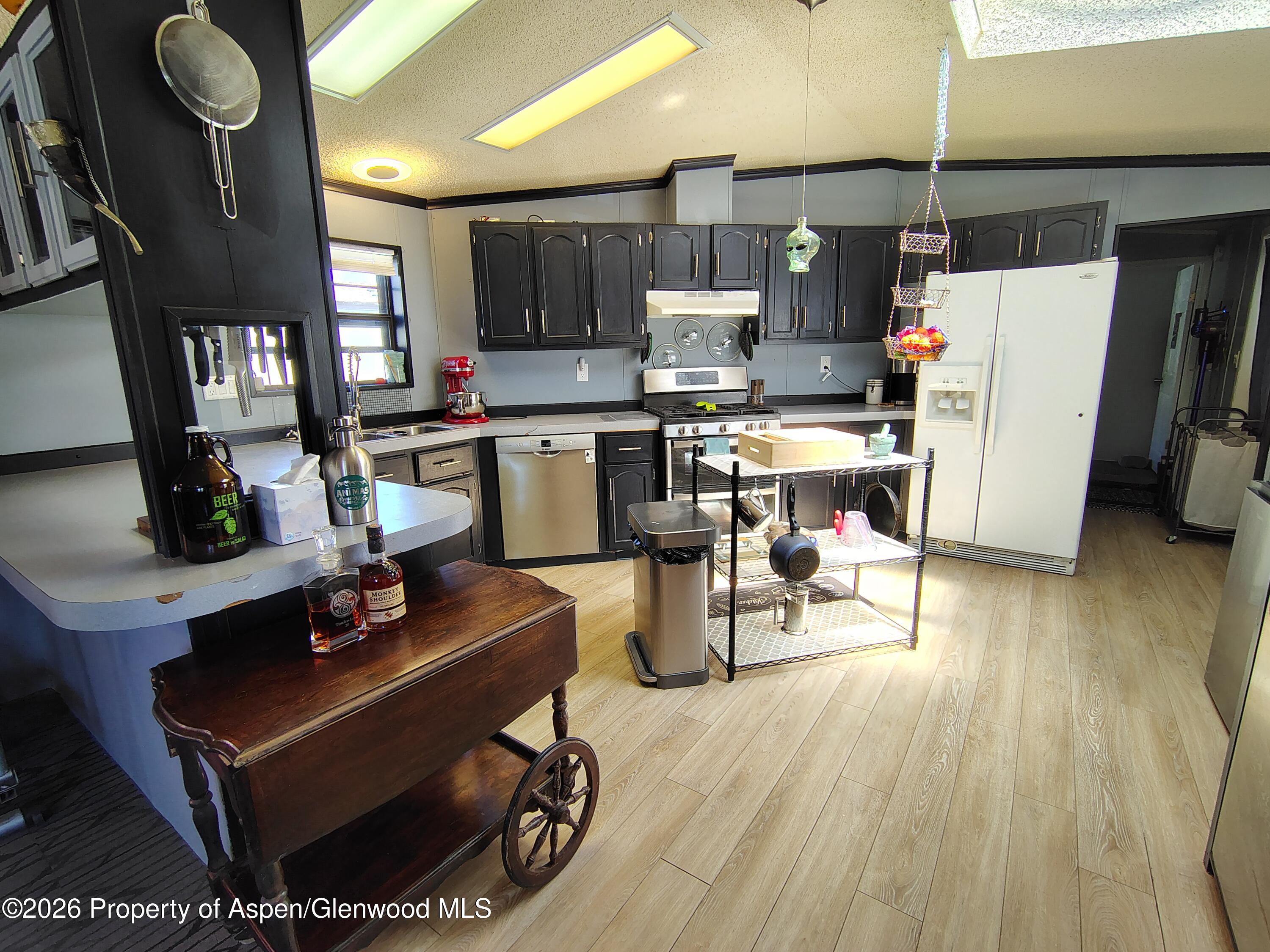 200 W 20th Street #a43 Property Photo 28