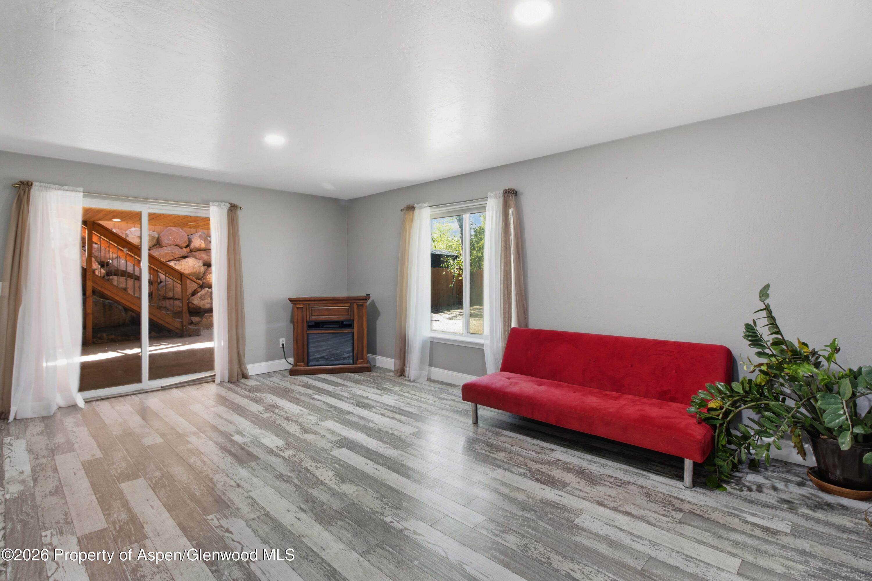 353 W Orchard Avenue Property Photo 19