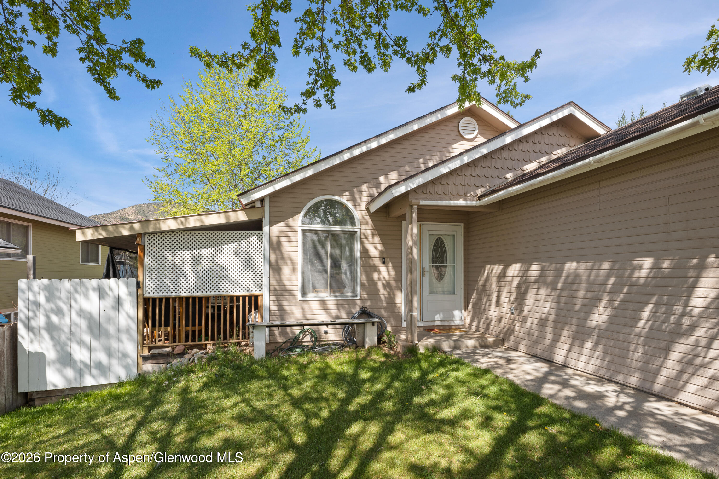164 Current Drive Property Photo 5