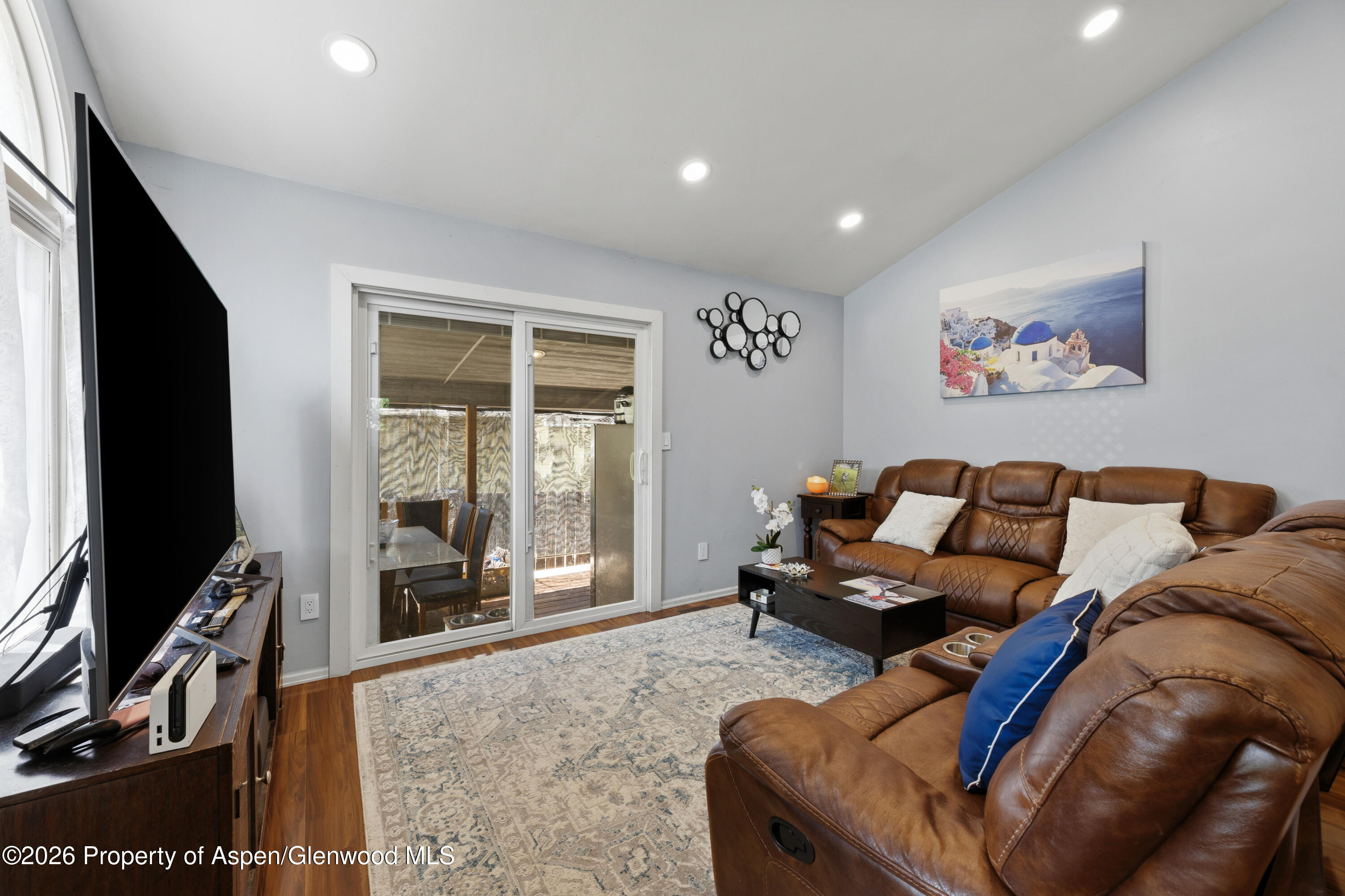 164 Current Drive Property Photo 8