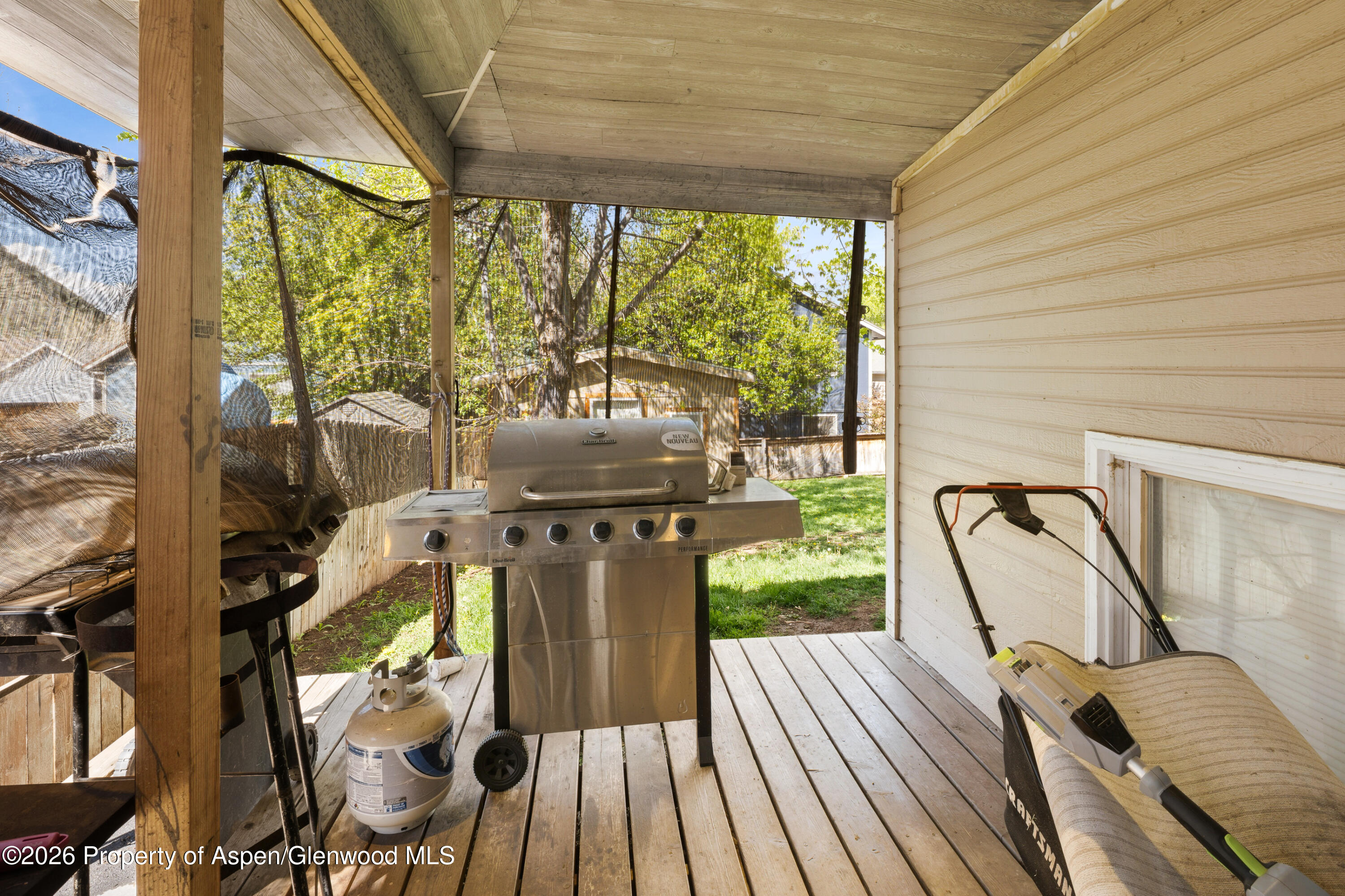 164 Current Drive Property Photo 31
