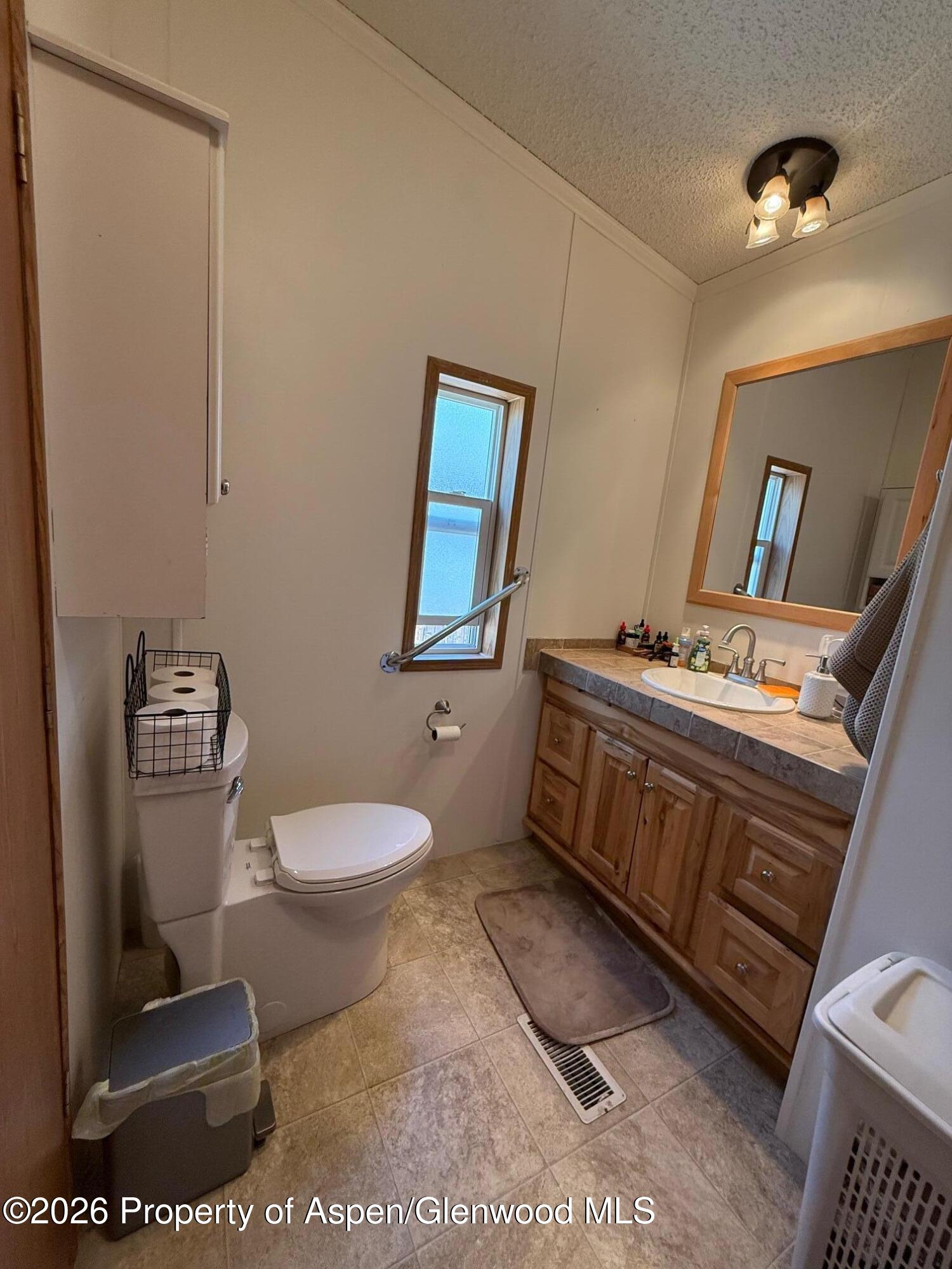 12 E Bonanza Place Property Photo 8