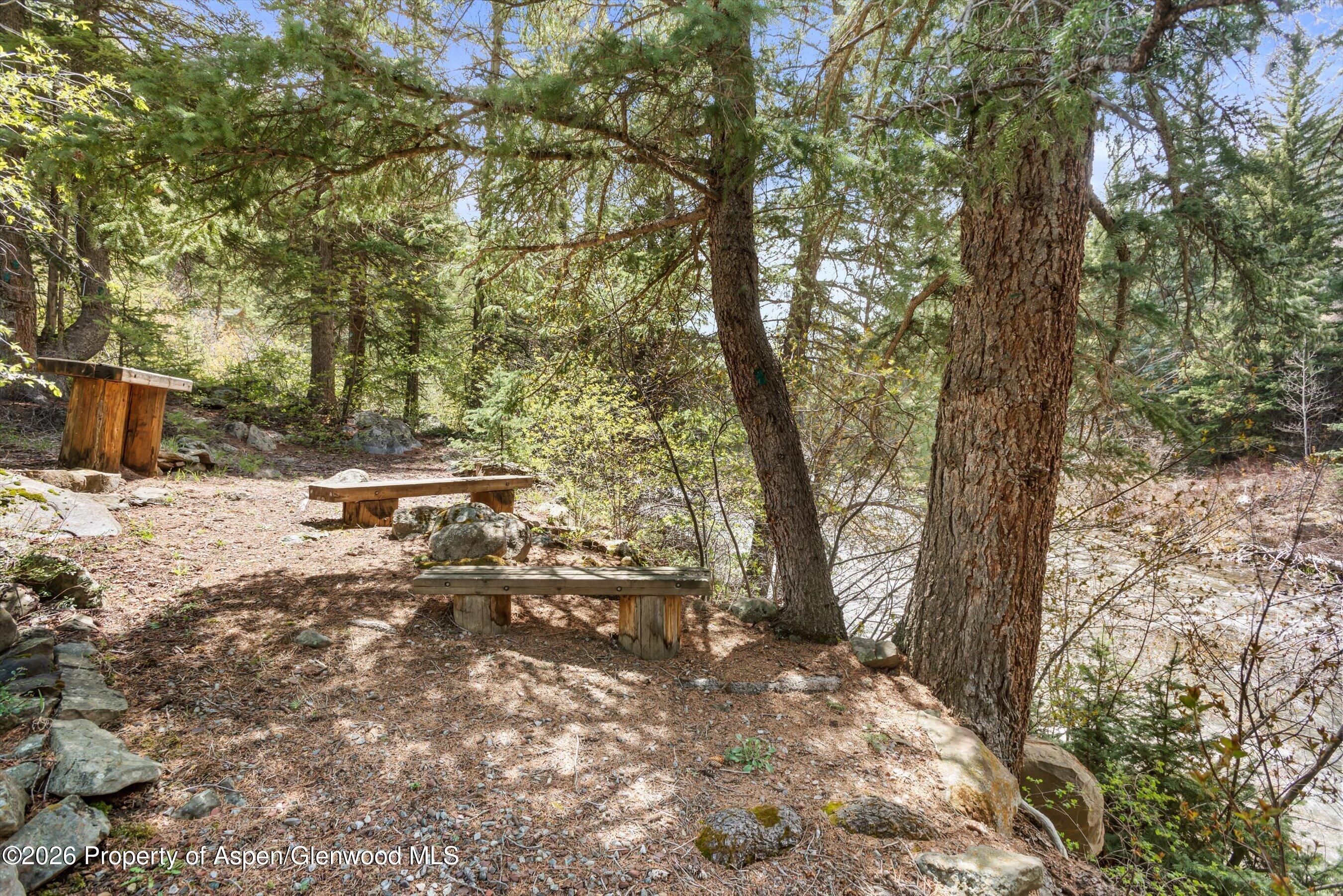 1207 Evergreen Lane Property Photo 5