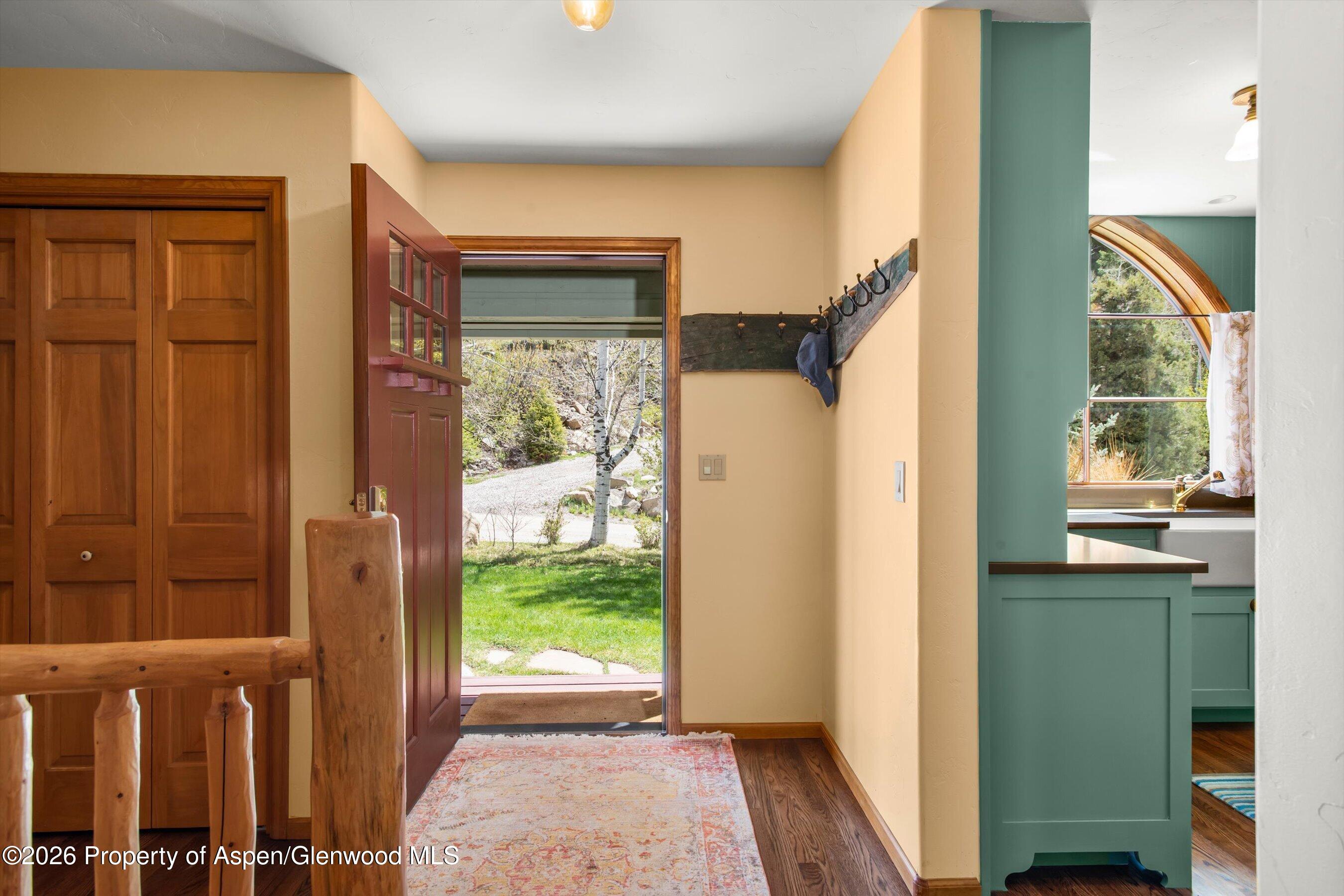 1207 Evergreen Lane Property Photo 10
