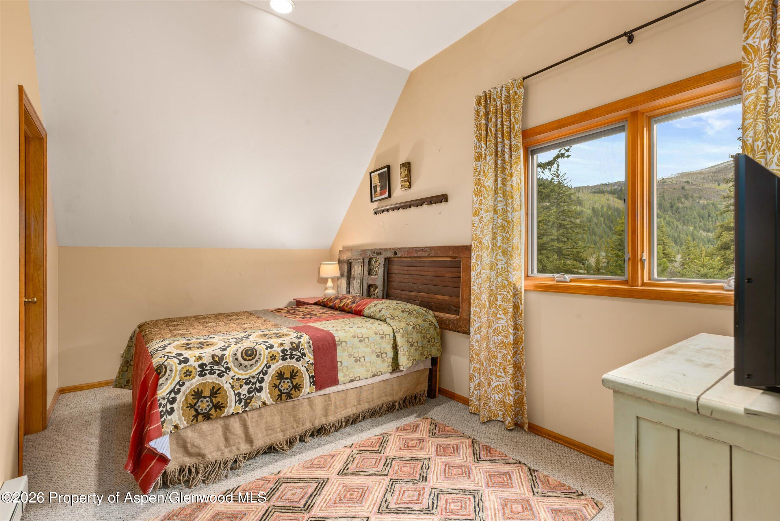 1207 Evergreen Lane Property Photo 39