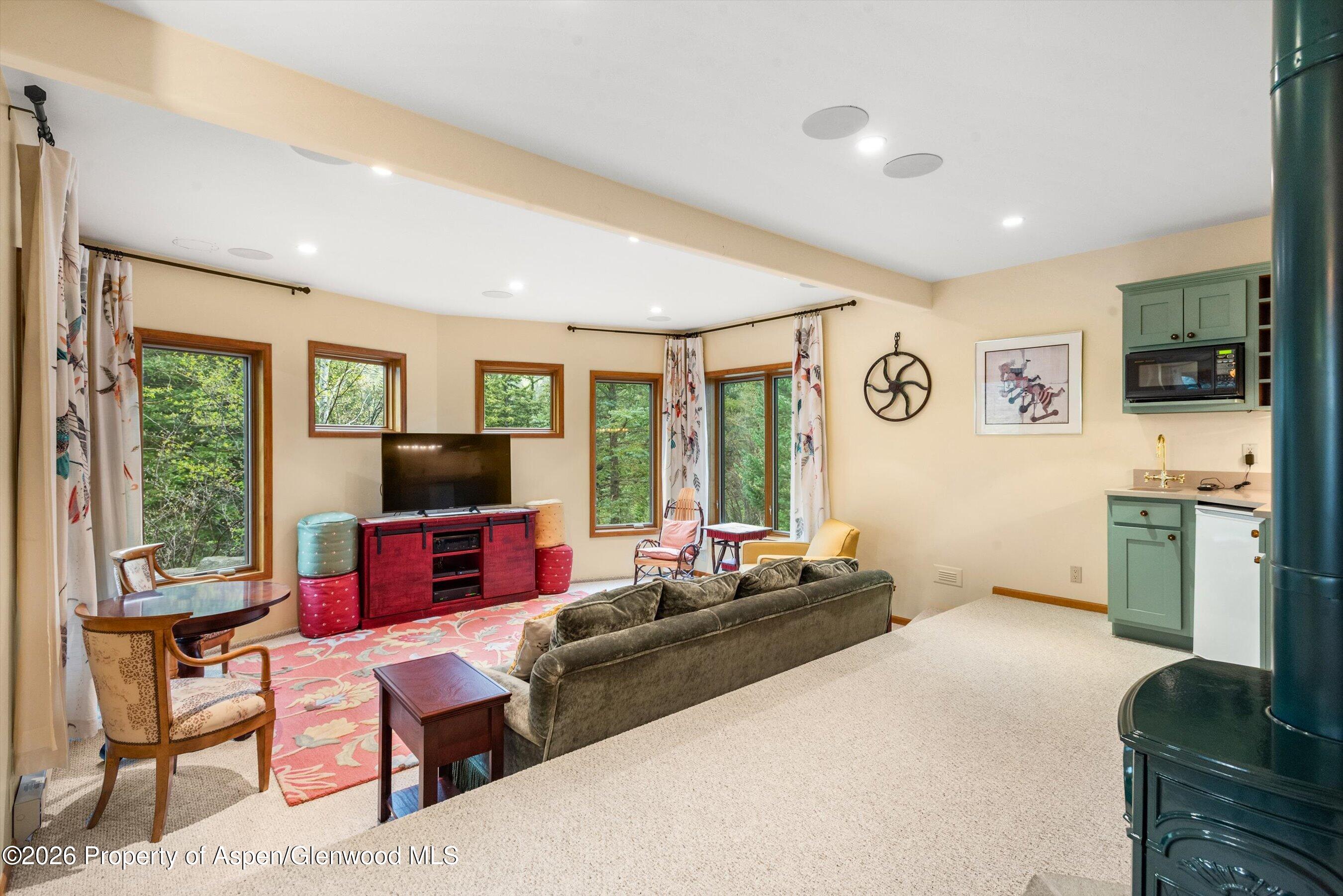 1207 Evergreen Lane Property Photo 46