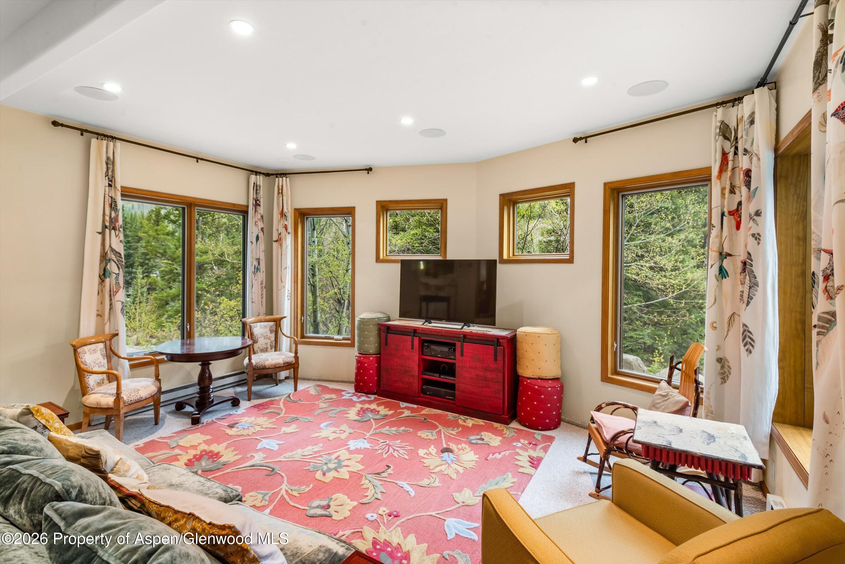 1207 Evergreen Lane Property Photo 48