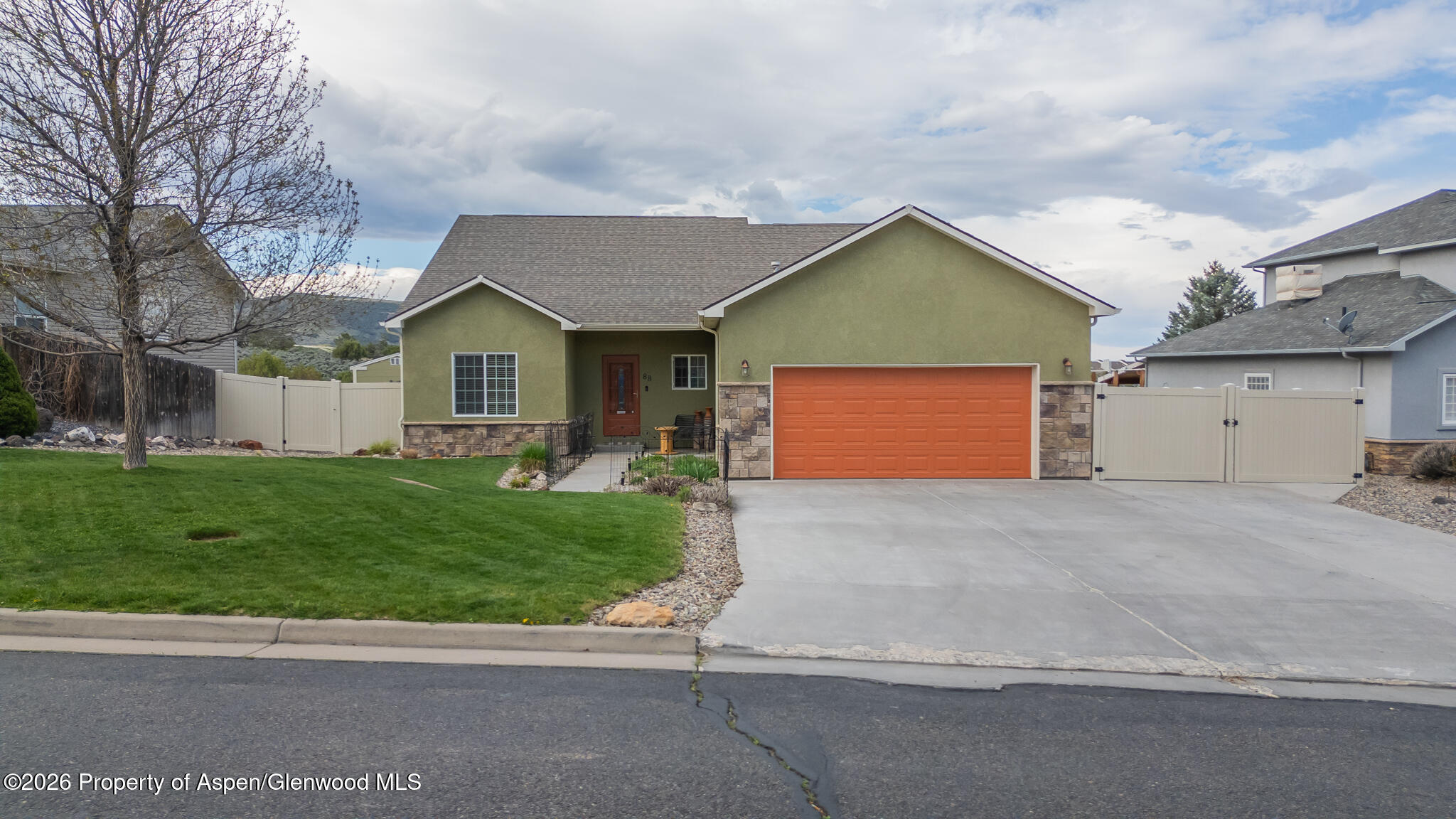 88 Eagle Ridge Drive Property Photo 1