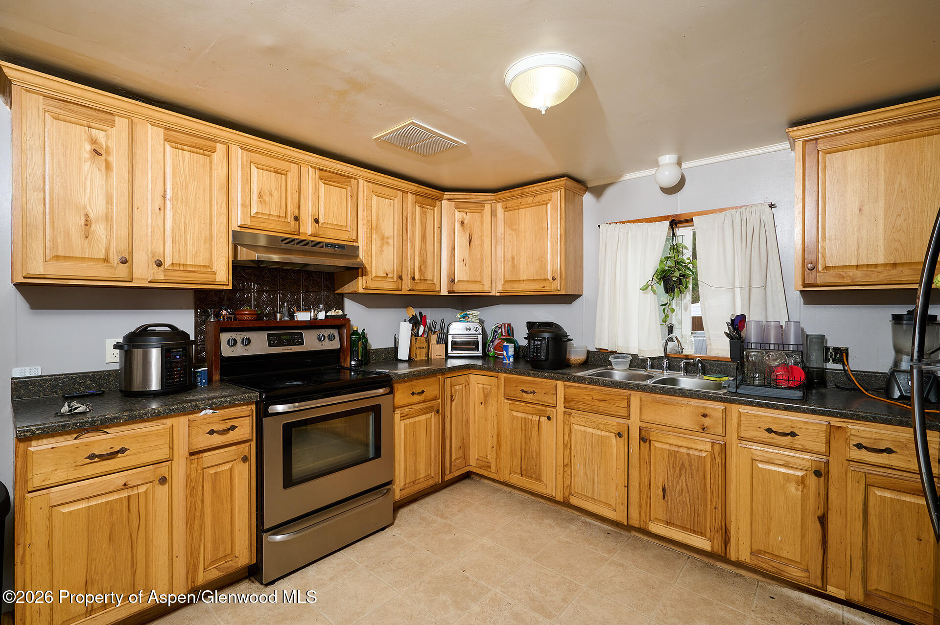 385 S 7th Street Property Photo 25
