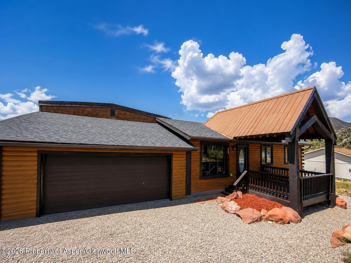 319 Gleneagle Circle Property Photo 4
