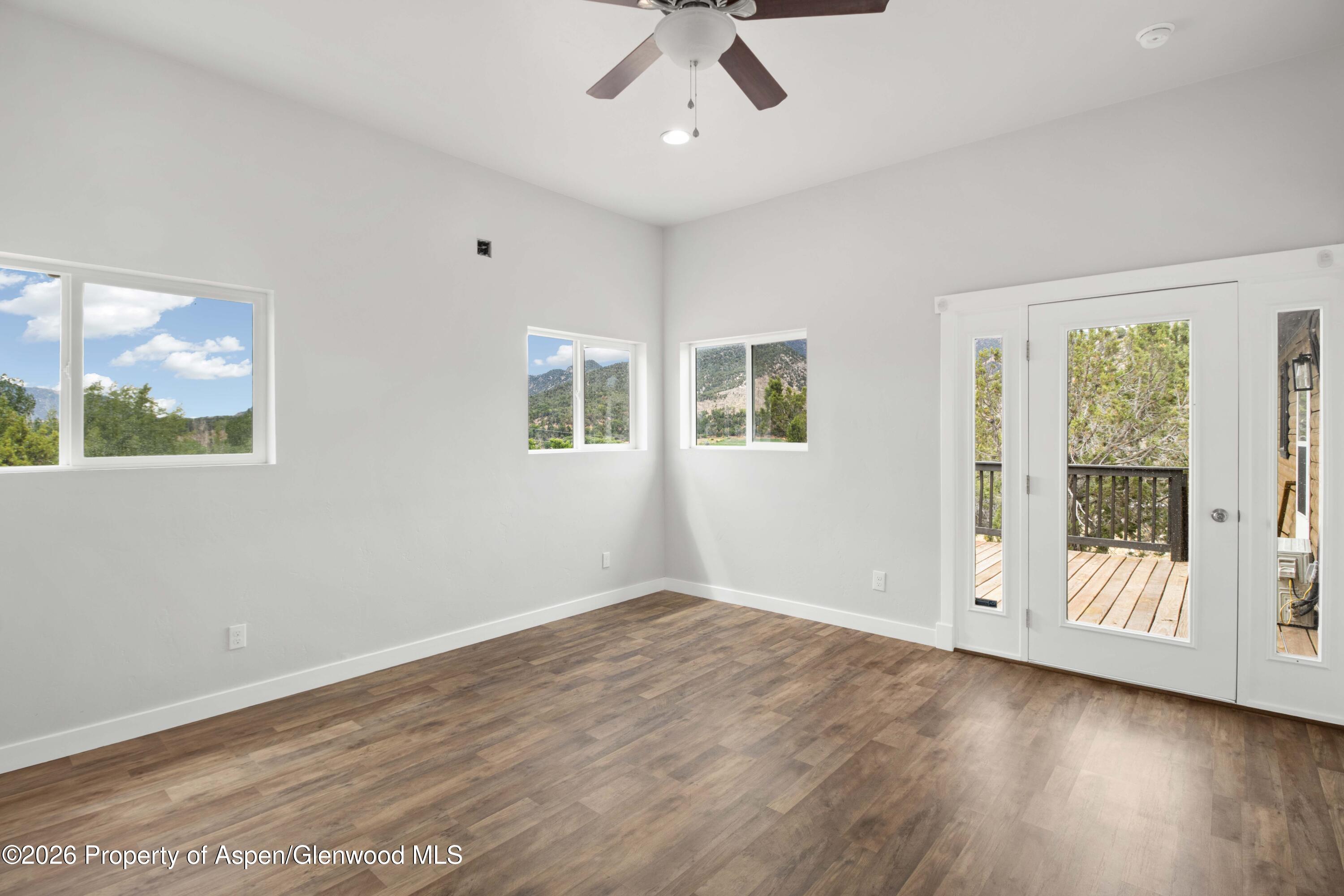 319 Gleneagle Circle Property Photo 10