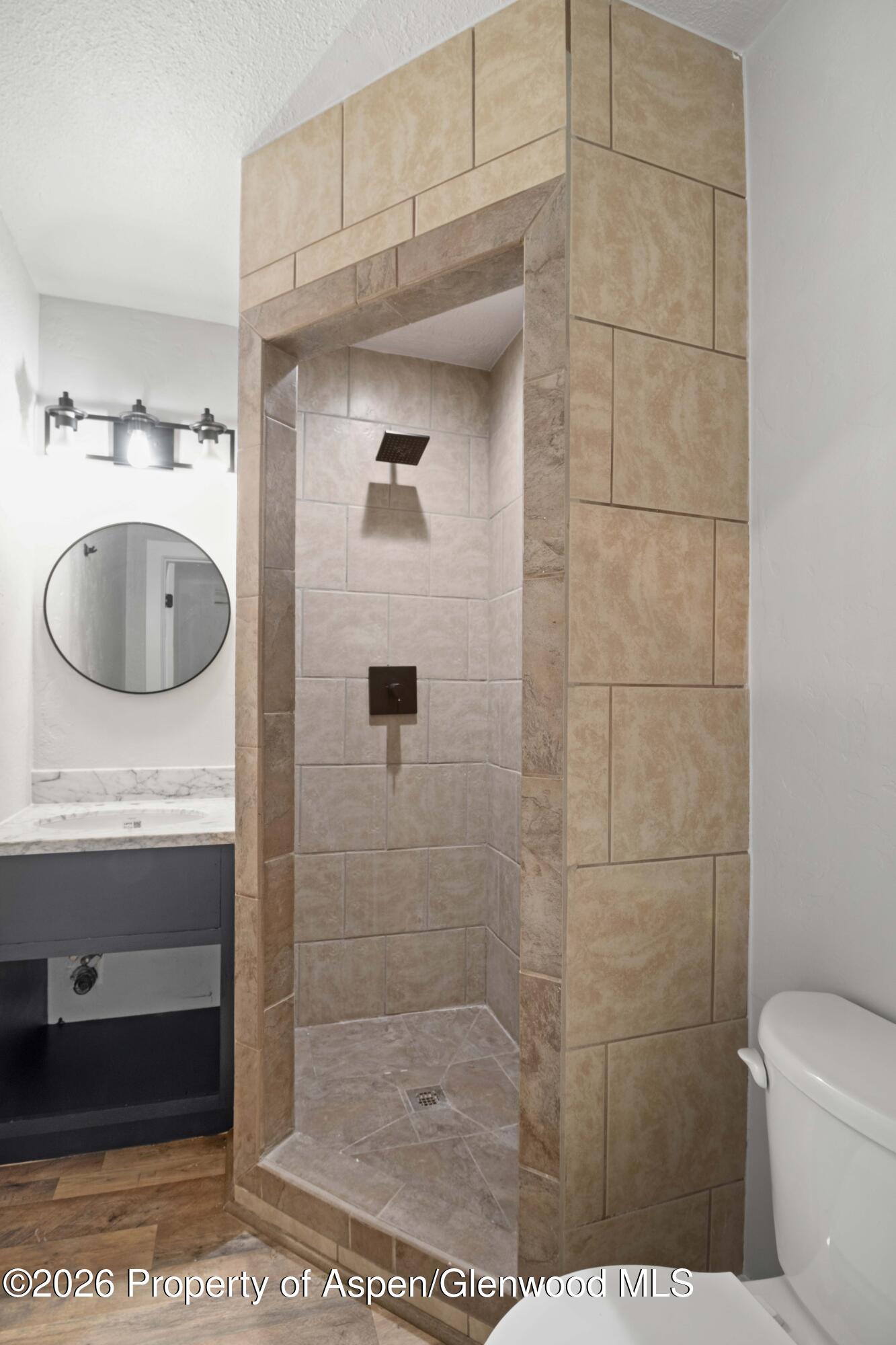 319 Gleneagle Circle Property Photo 14