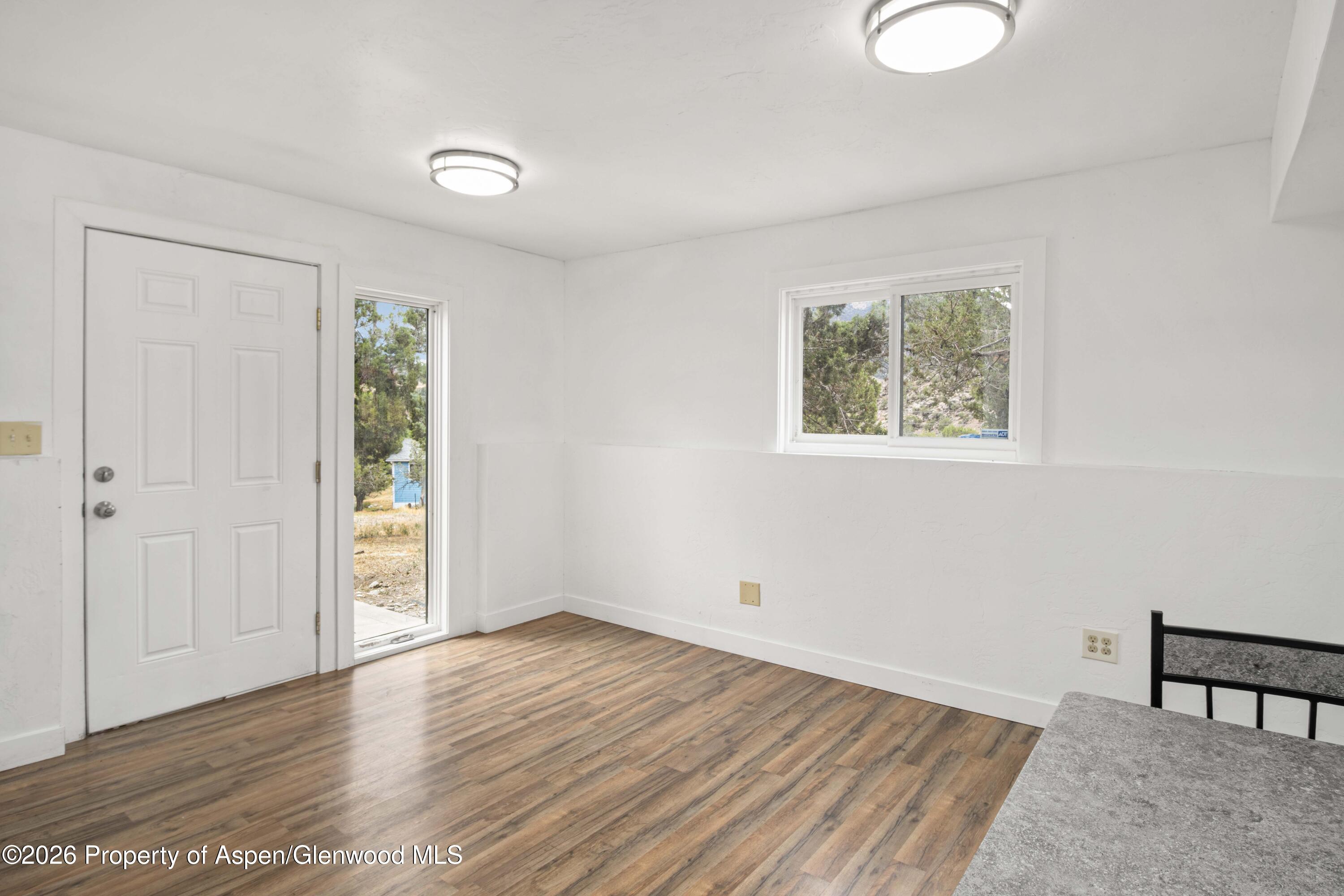 319 Gleneagle Circle Property Photo 18