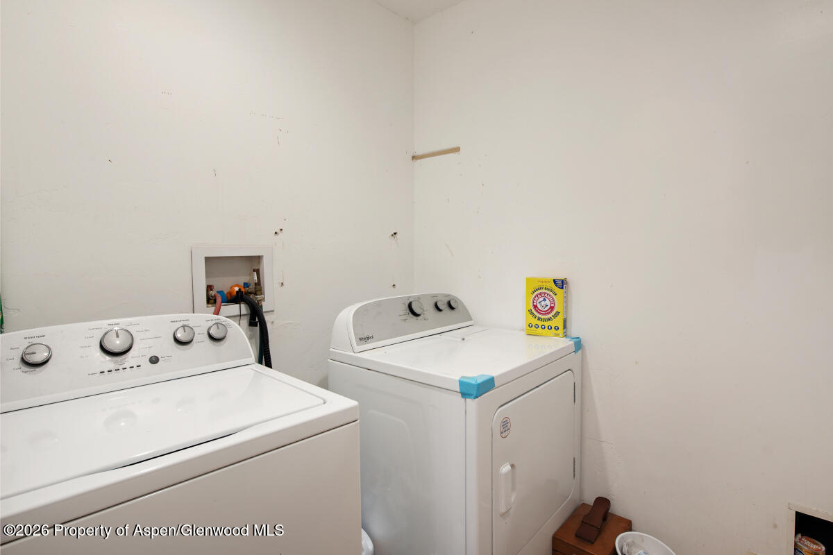 319 Gleneagle Circle Property Photo 24