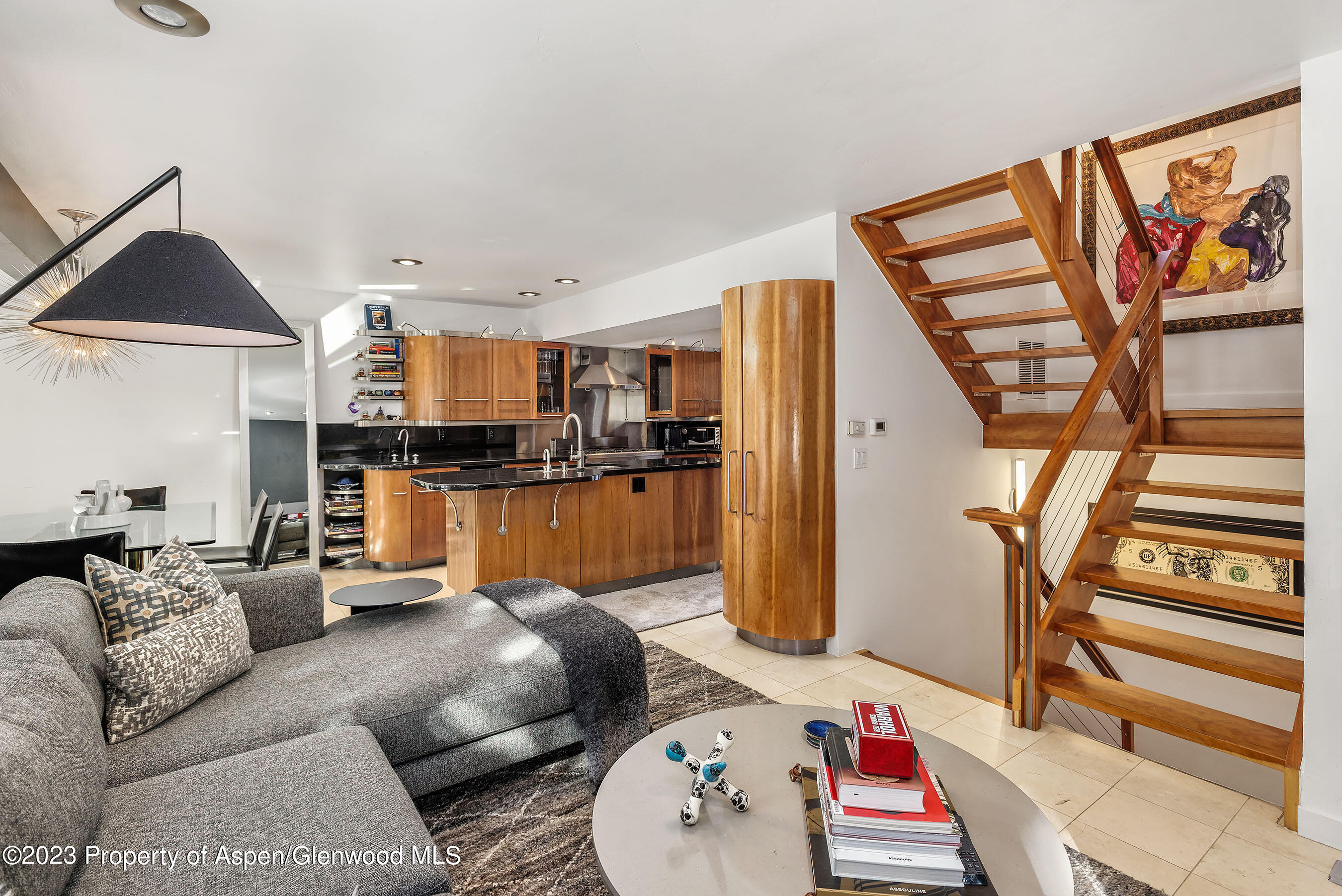 814 W Bleeker Street E4 Property Photo 3