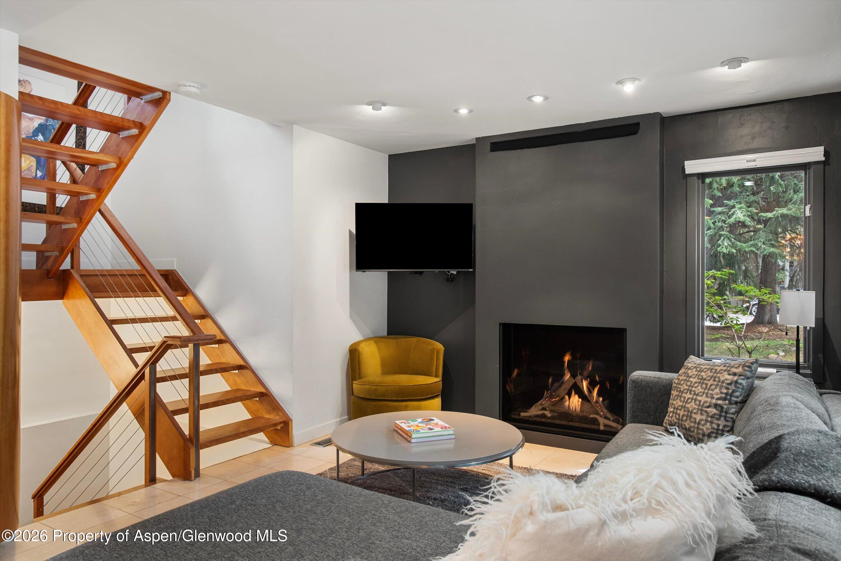 814 W Bleeker Street E4 Property Photo 3