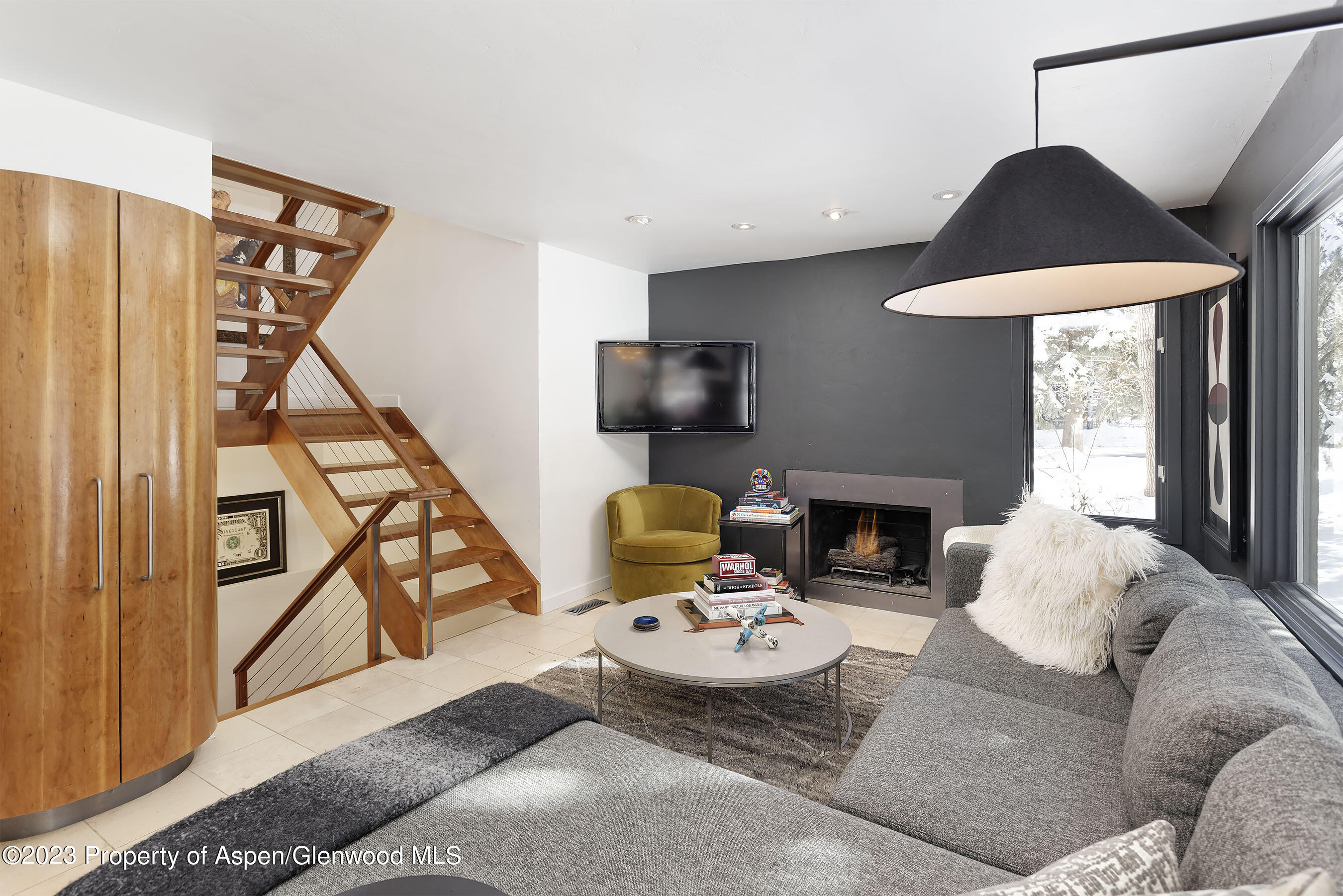 814 W Bleeker Street E4 Property Photo 8