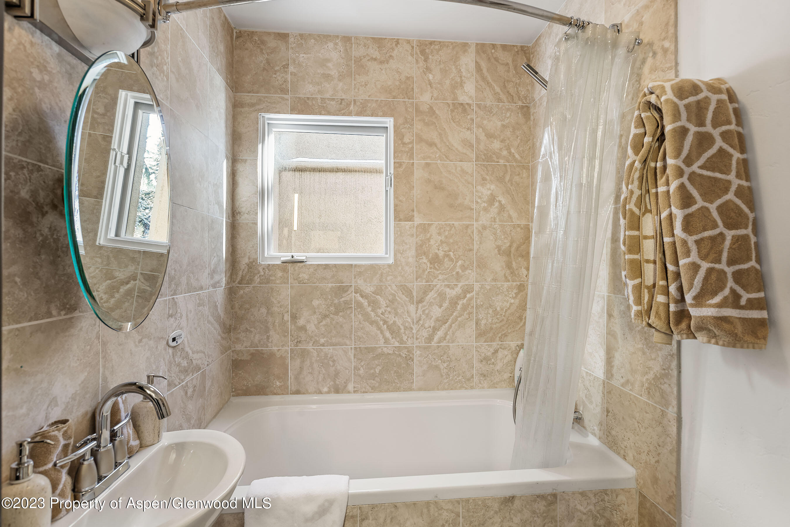 814 W Bleeker Street E4 Property Photo 14