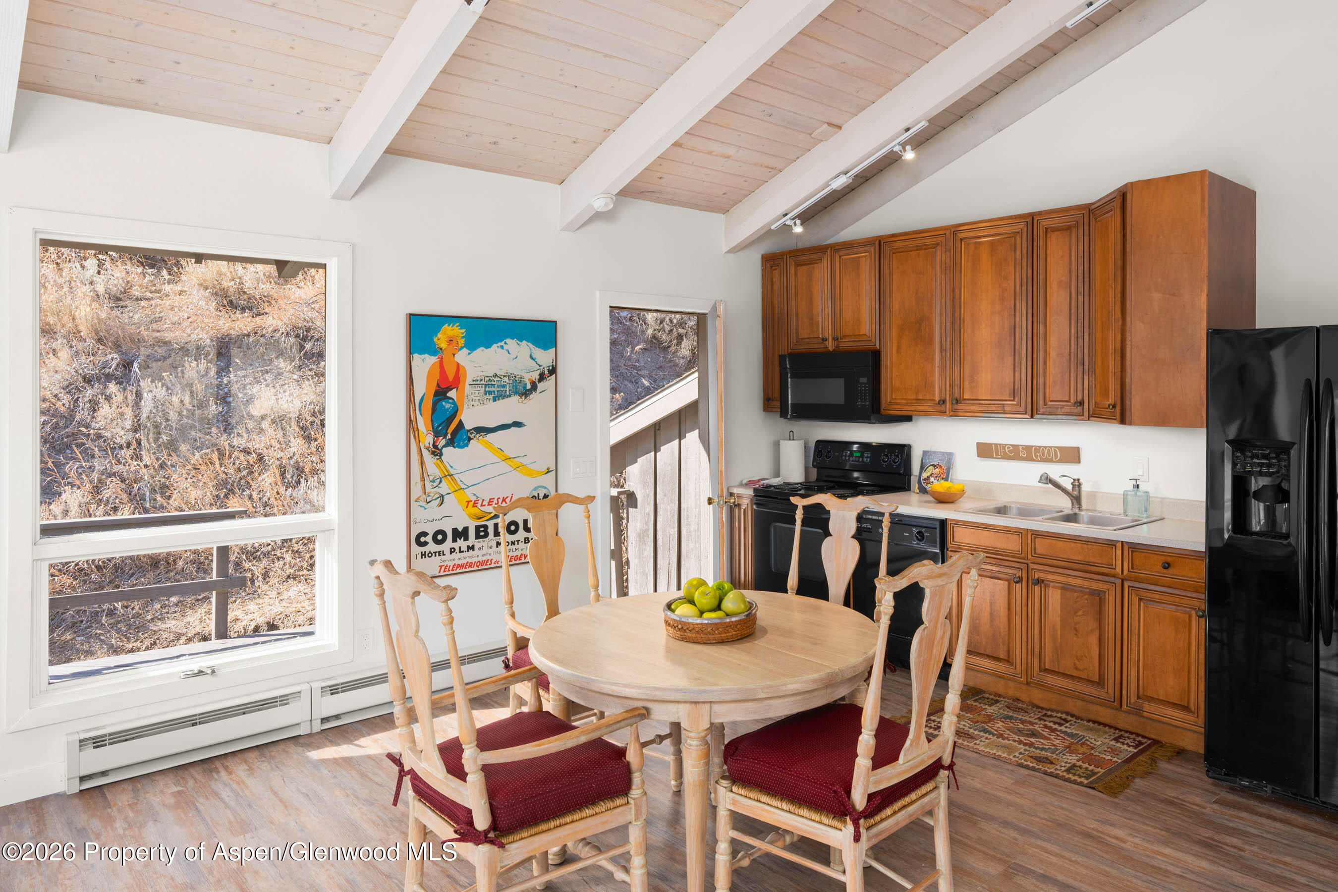 37 Picket Pin Lane Property Photo 10