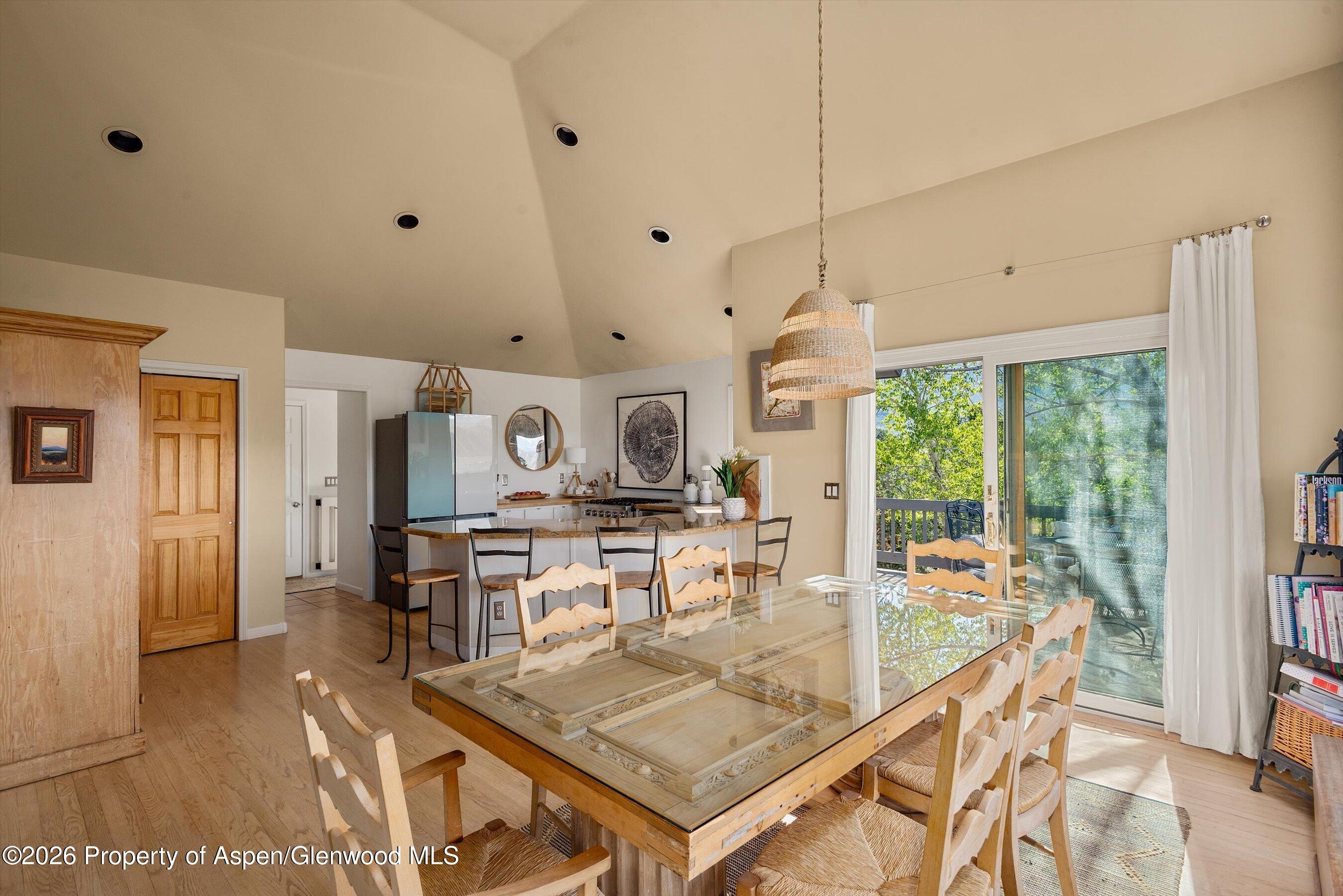 258 Caballo Street Property Photo 10