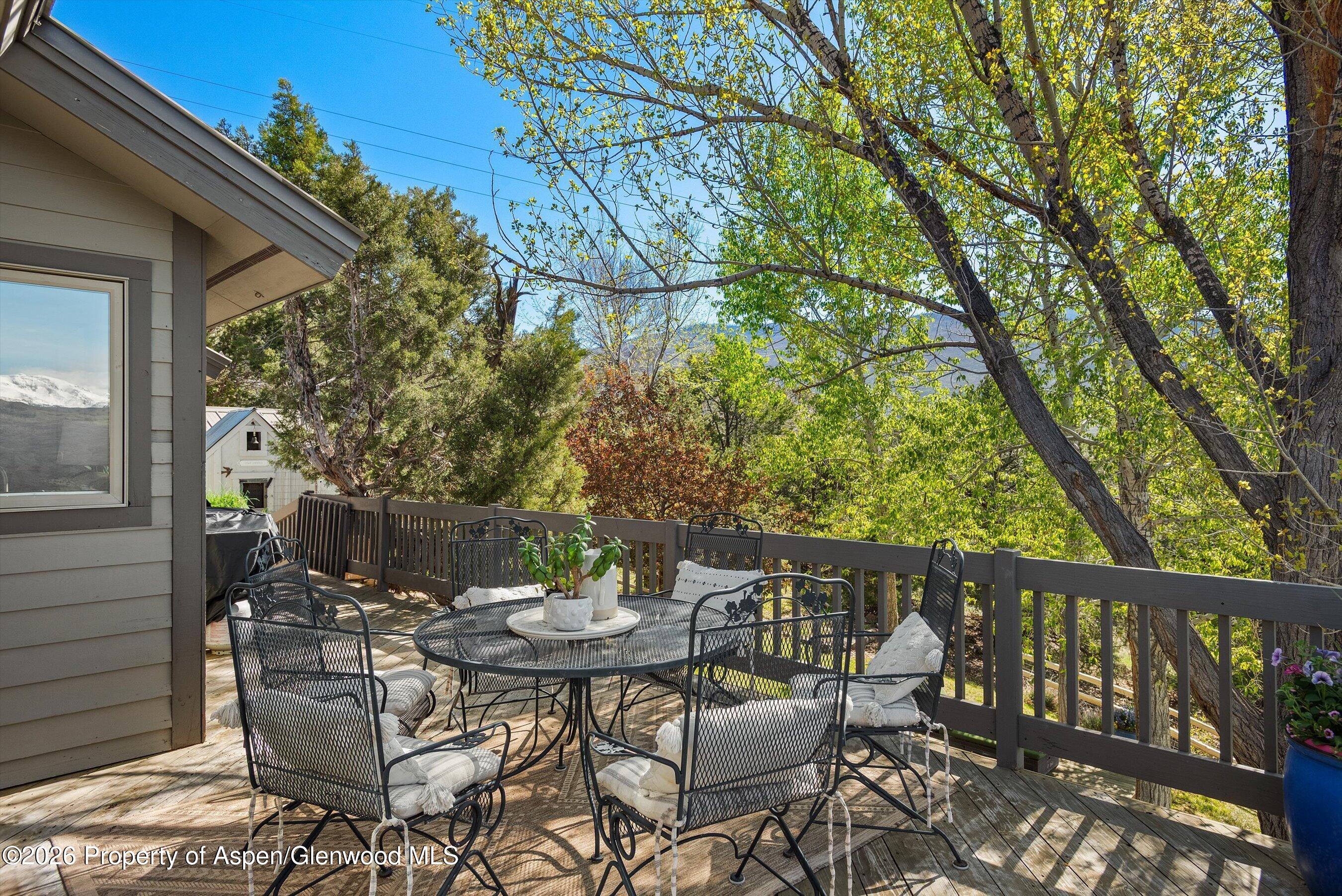 258 Caballo Street Property Photo 16