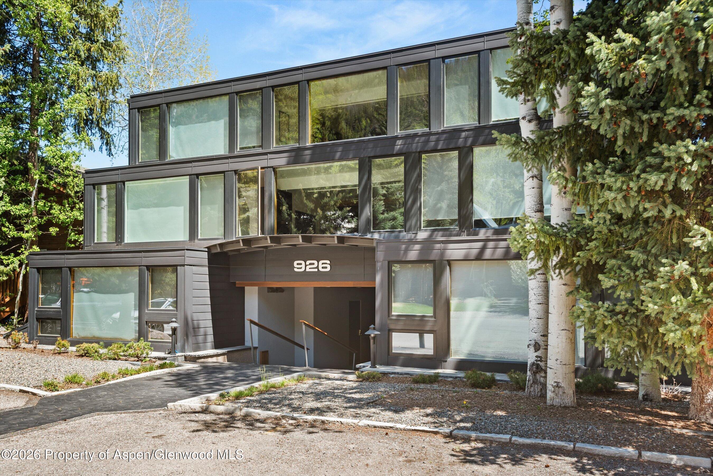 926 Waters Avenue 203 Property Photo 1