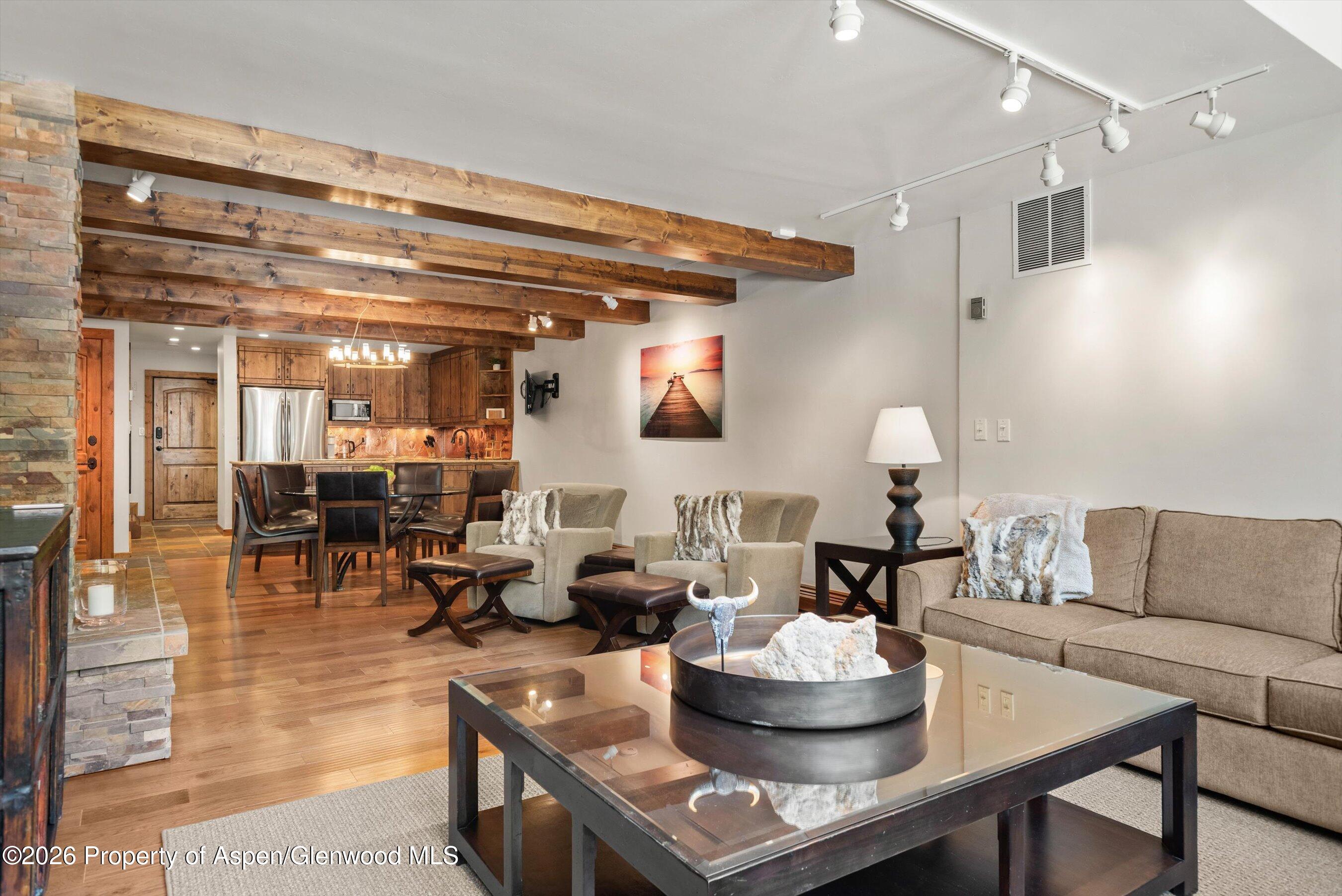 926 Waters Avenue 203 Property Photo 6