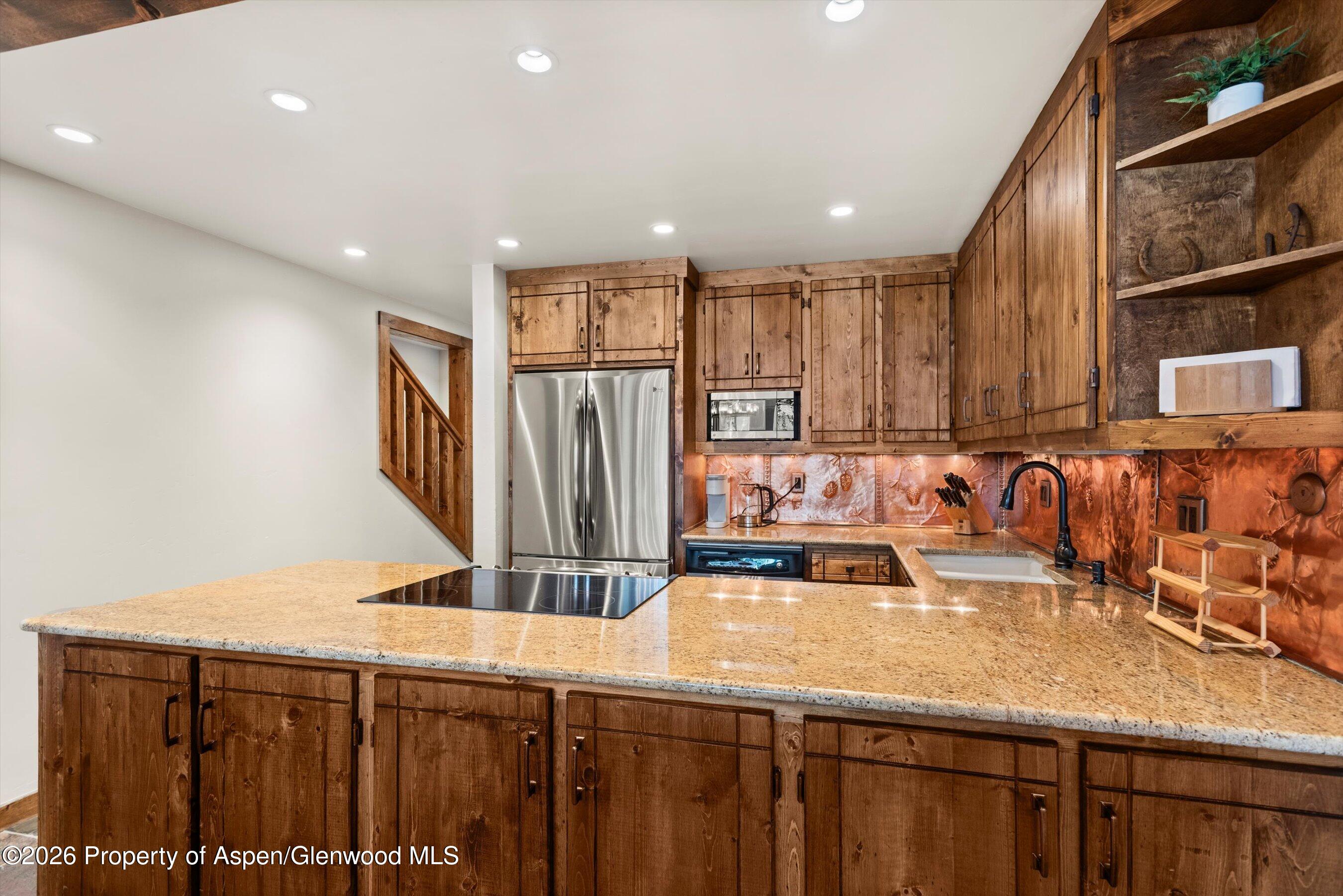 926 Waters Avenue 203 Property Photo 14