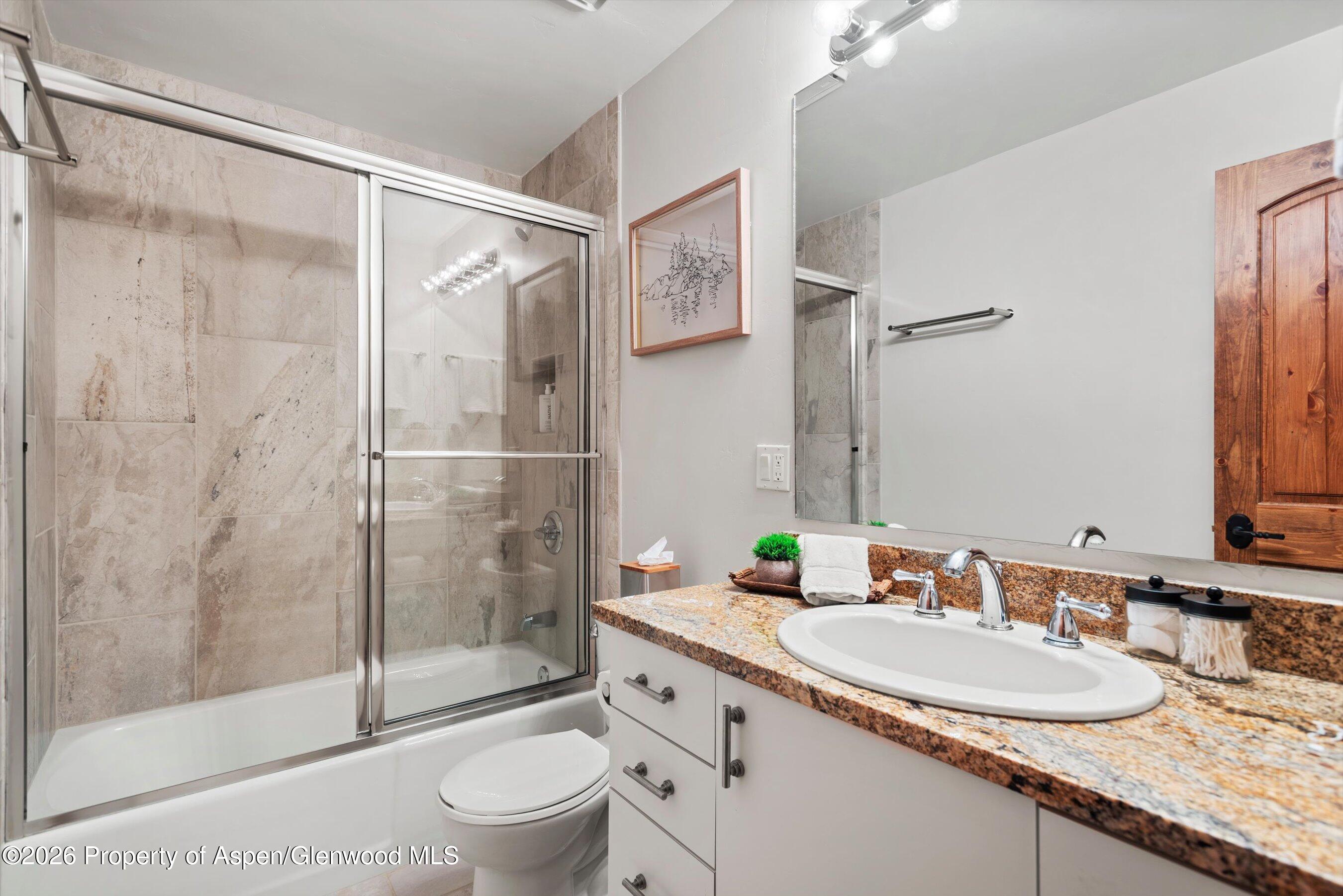 926 Waters Avenue 203 Property Photo 20