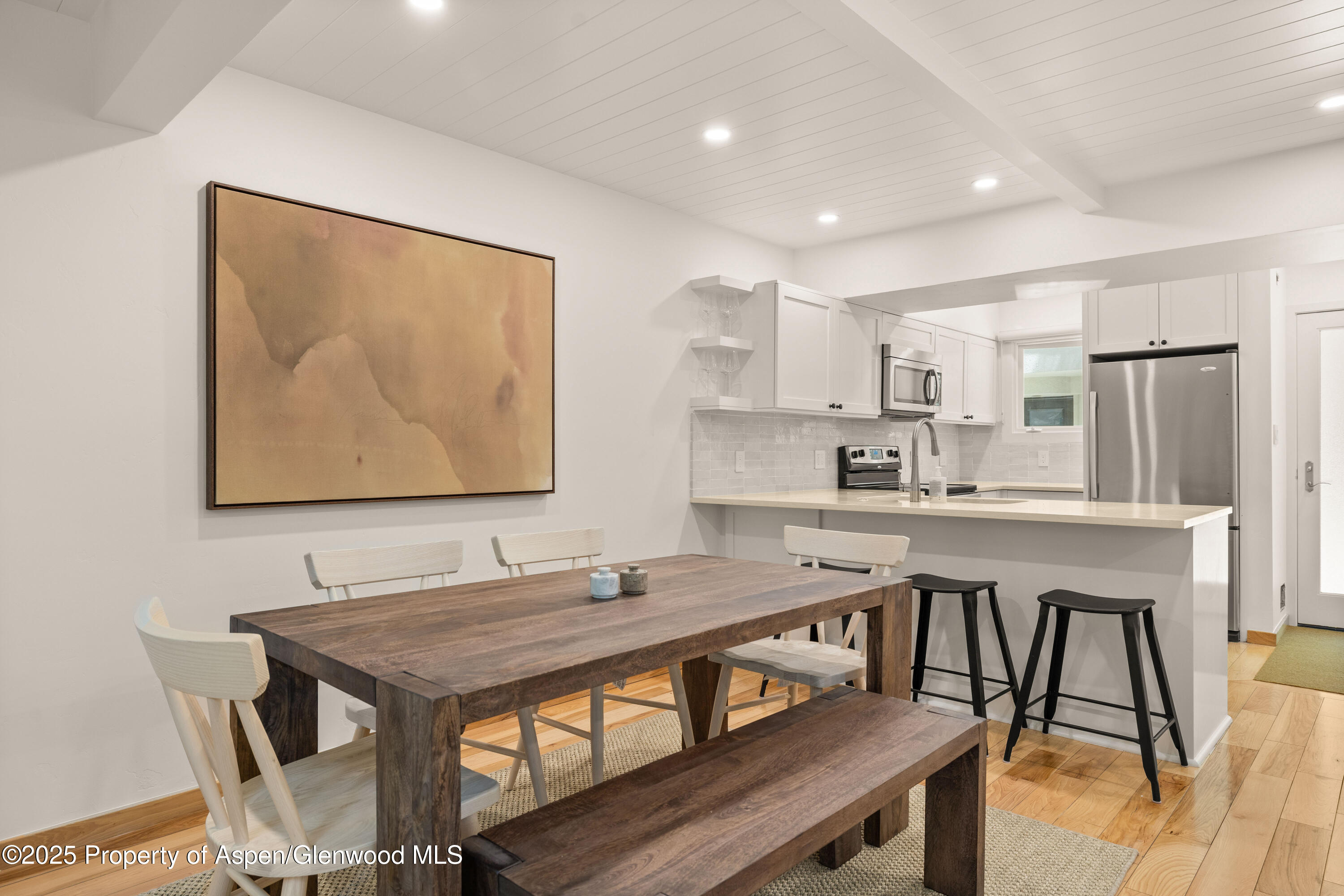 814 W Bleeker Street B2 Property Photo 5