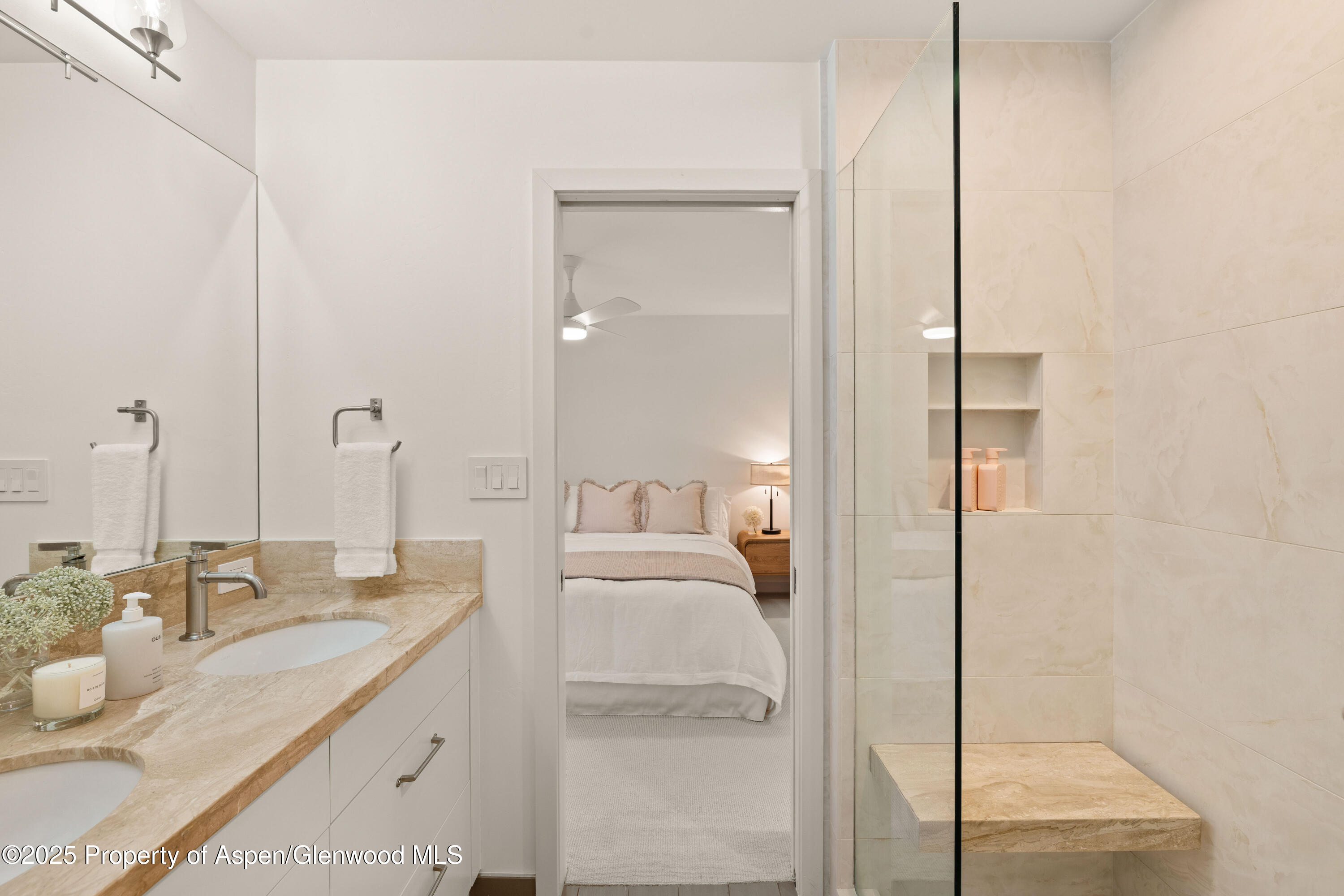 814 W Bleeker Street B2 Property Photo 18