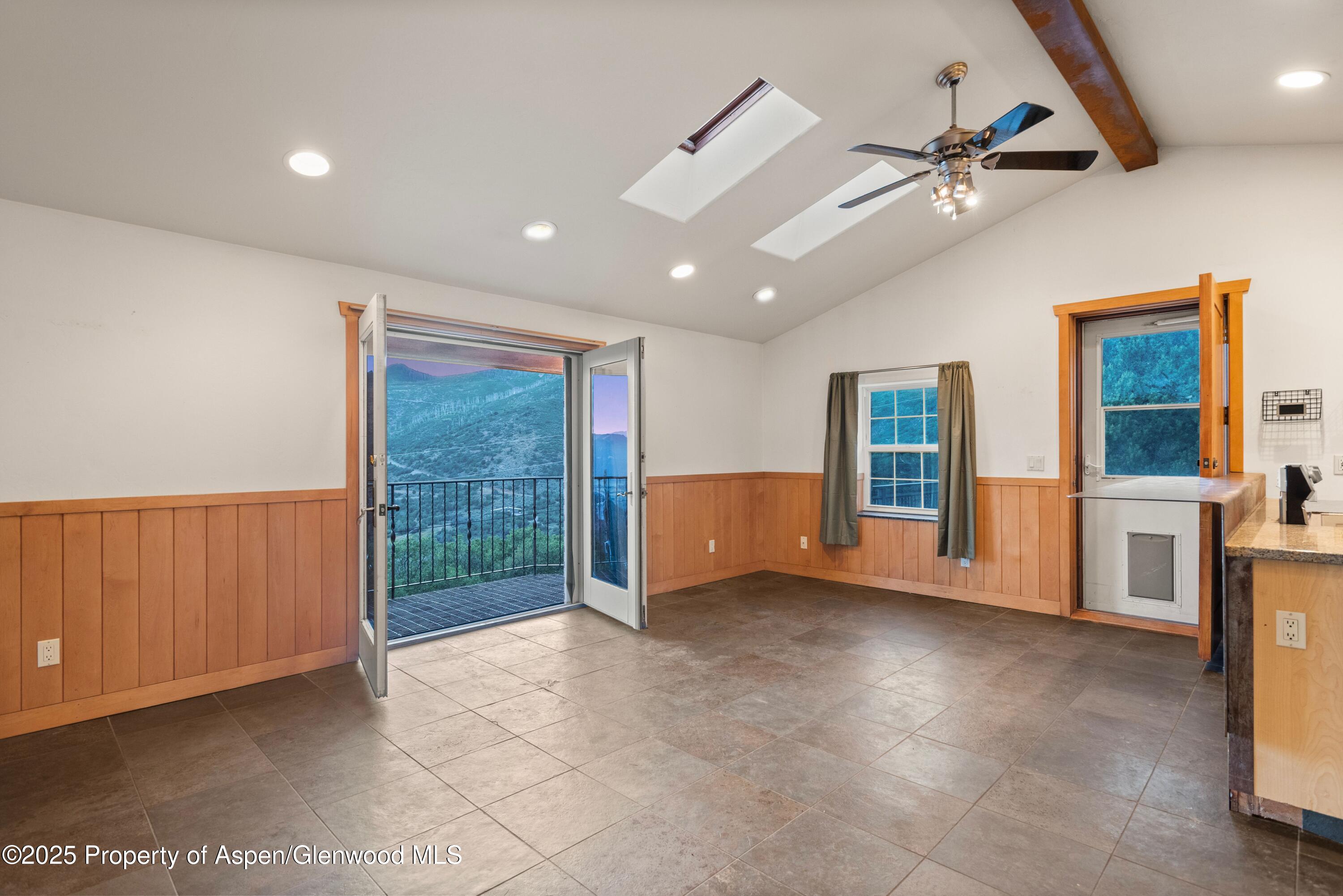 2800 Cedar Drive Property Photo 8