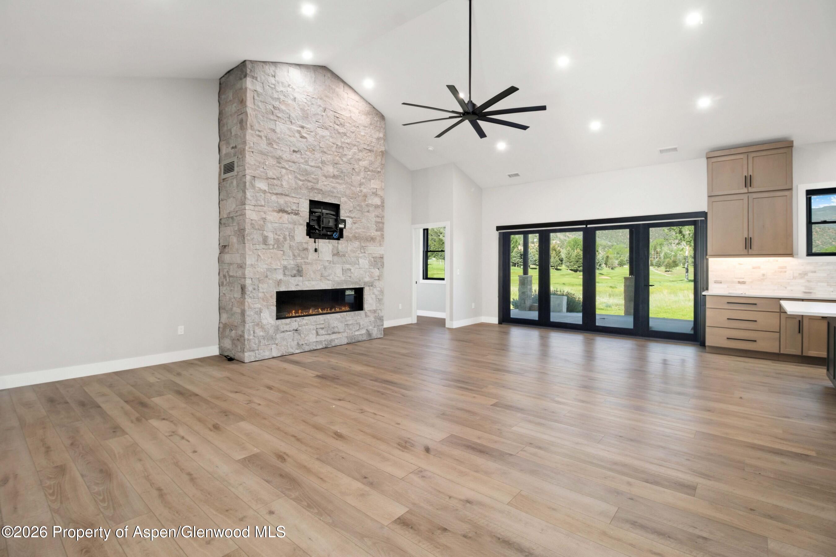 1817 River Bend Way Property Photo 7