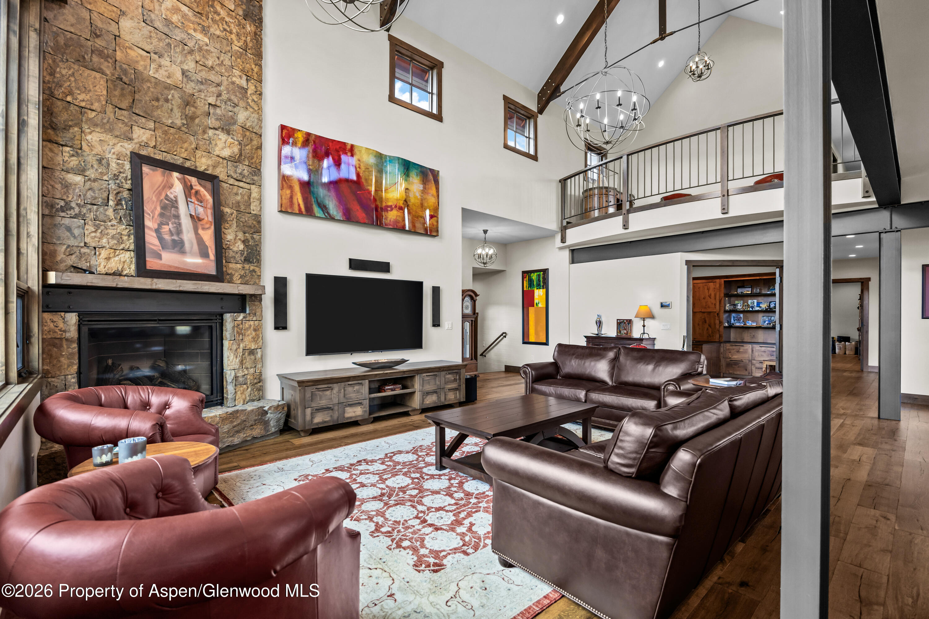 160 Red Cliff Circle Property Photo 13